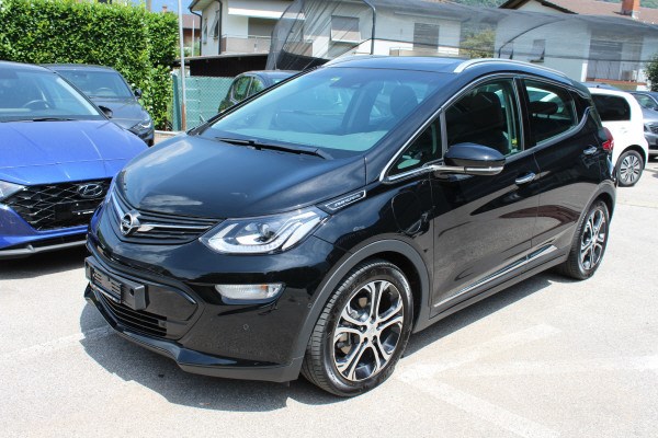 OPEL Ampera-e Excellence-showroom-element-1