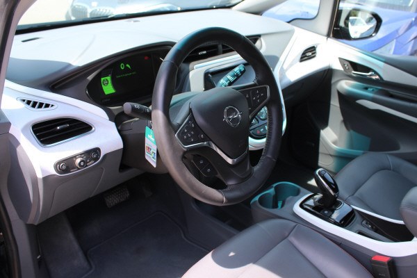OPEL Ampera-e Excellence-showroom-element-3