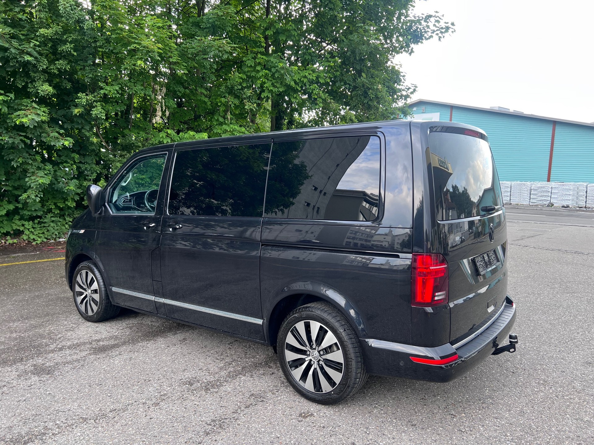 VW T6.1 Multivan 2.0 Bi-TDI Generation Six 4Motion DSG-showroom-element-2