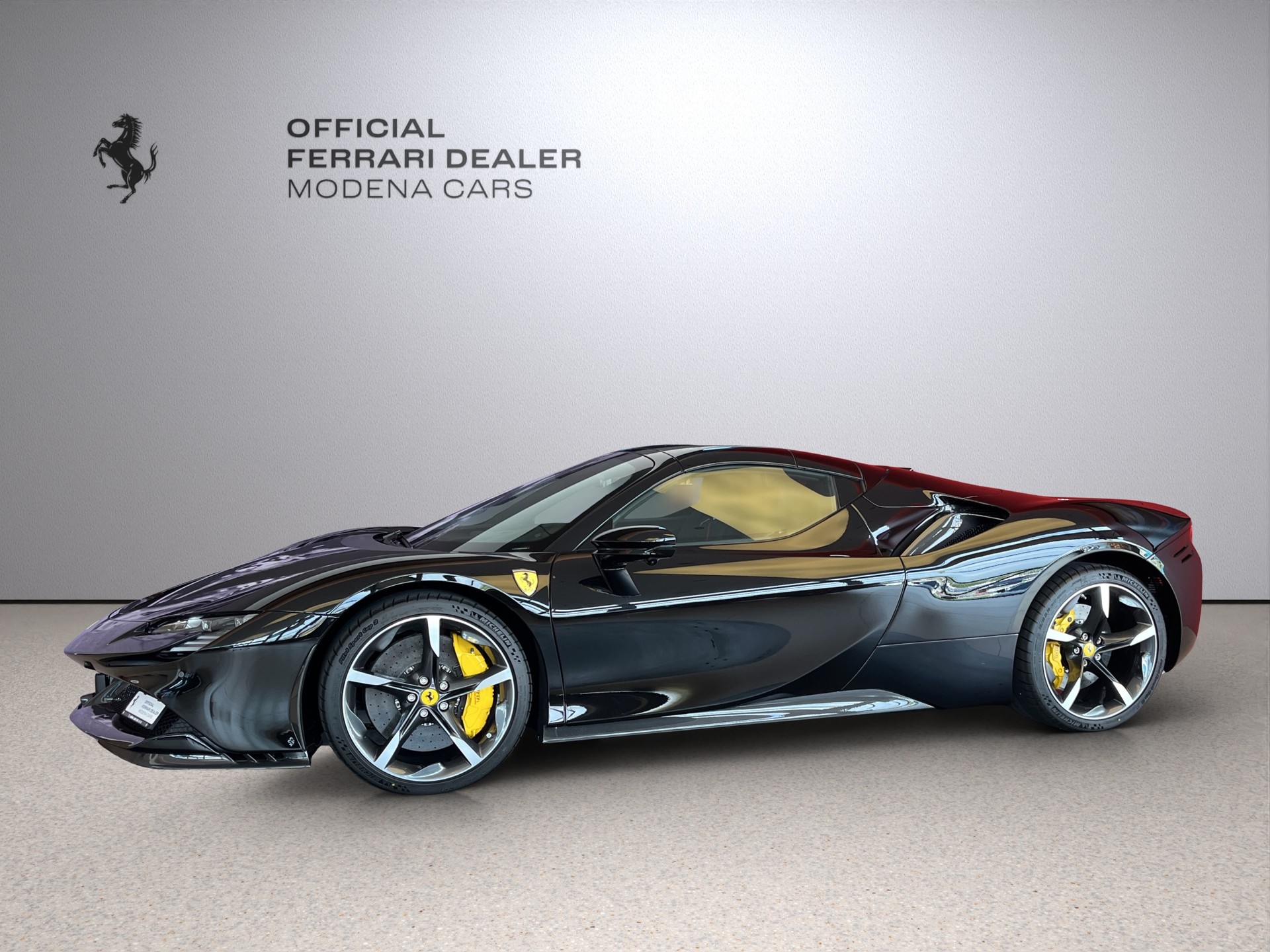 FERRARI SF90 Spider-showroom-element-3
