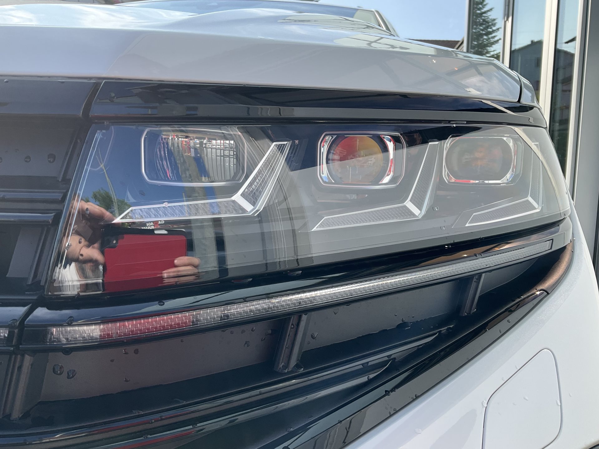 VW TOUAREG 3.0 TSI eHYBRID 462 PS 4MOTION R *** VOLLAUSSTATTUNG & 5 JAHRE VW WERSGARANTIE ***-image-6