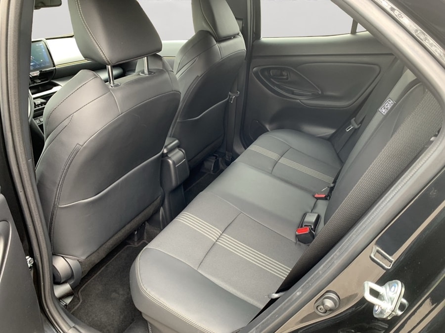 TOYOTA Yaris Cross 1.5 Adventure e-CVT AWDi-image-7