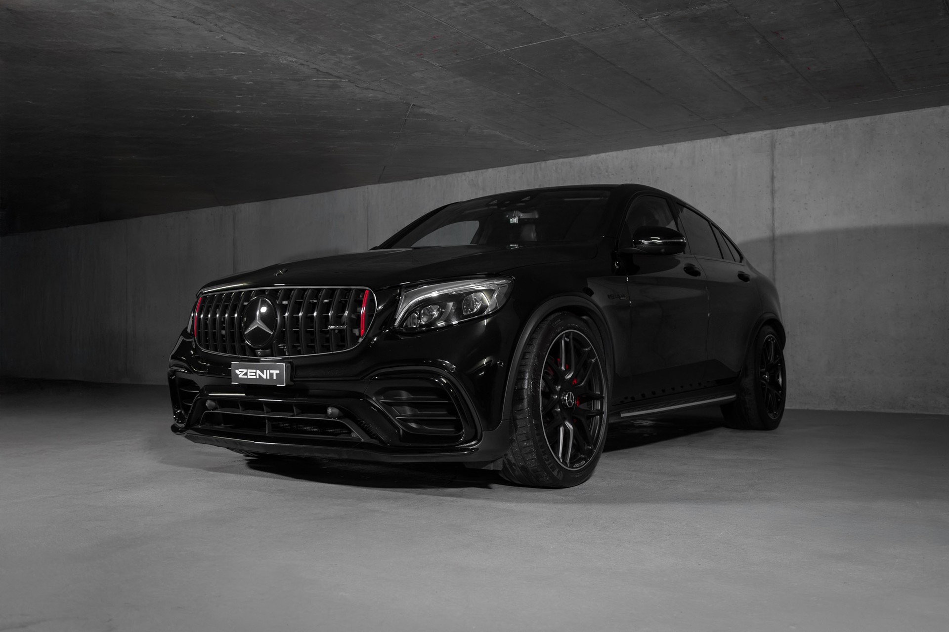 MERCEDES-BENZ GLC Coupé 63 S AMG 4Matic+ 9G-Tronic-showroom-element-1