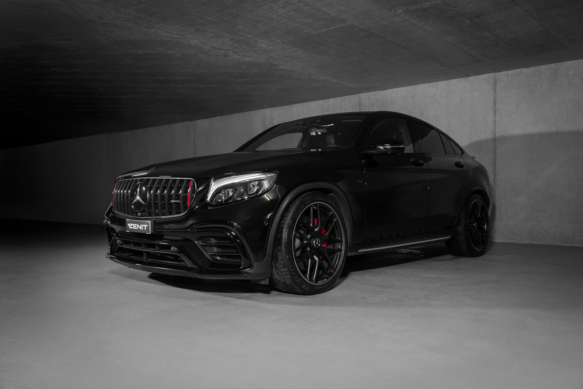 MERCEDES-BENZ GLC Coupé 63 S AMG 4Matic+ 9G-Tronic-showroom-element-2