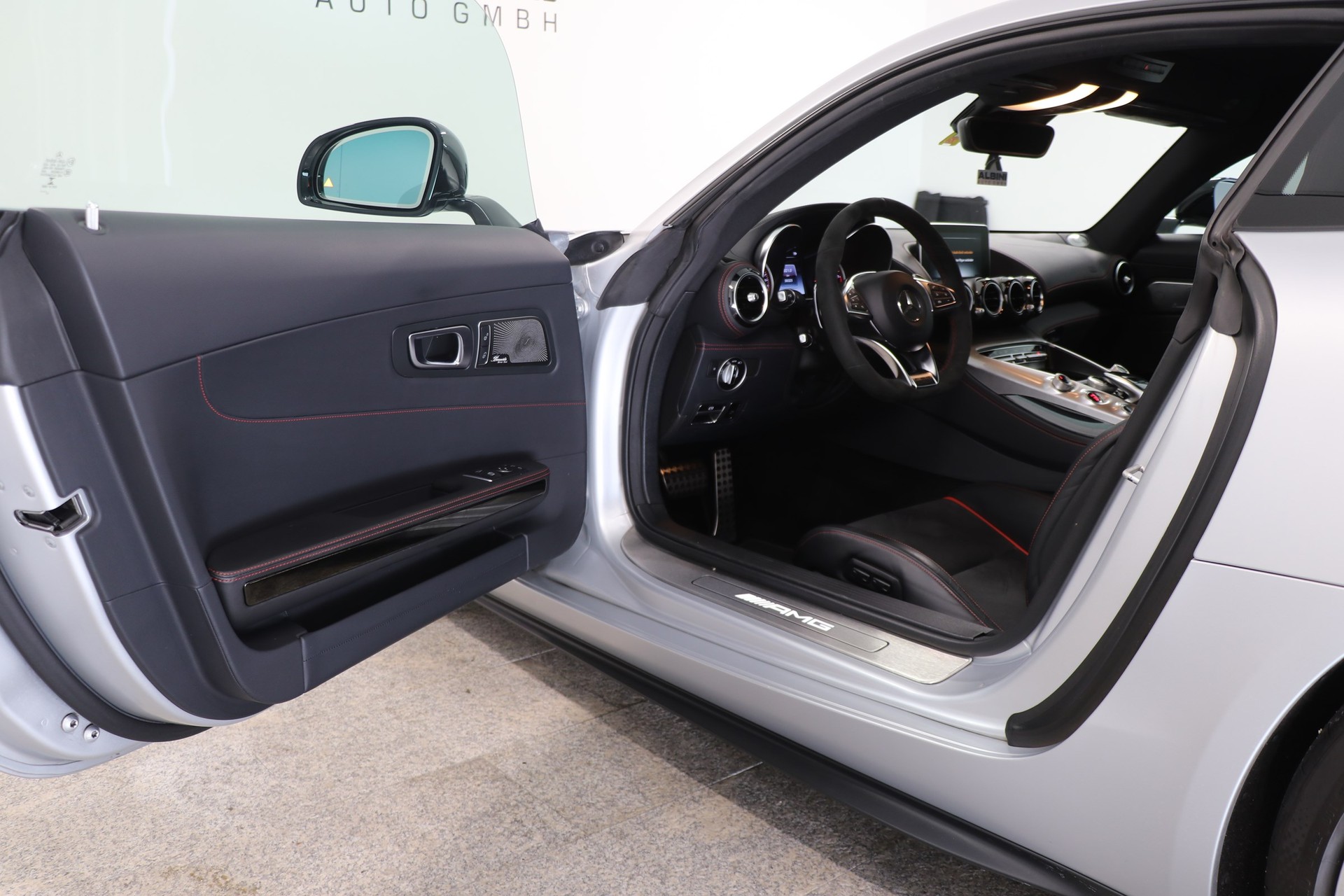 MERCEDES-BENZ AMG GT S Edition 1 Speedshift DCT-image-8
