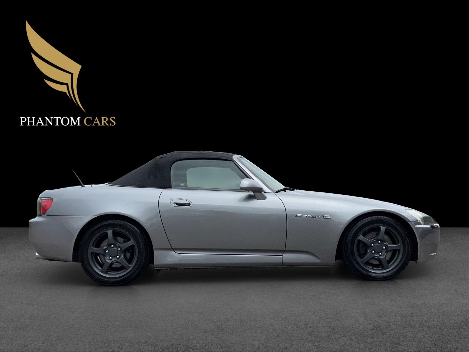 HONDA S2000-showroom-element-1