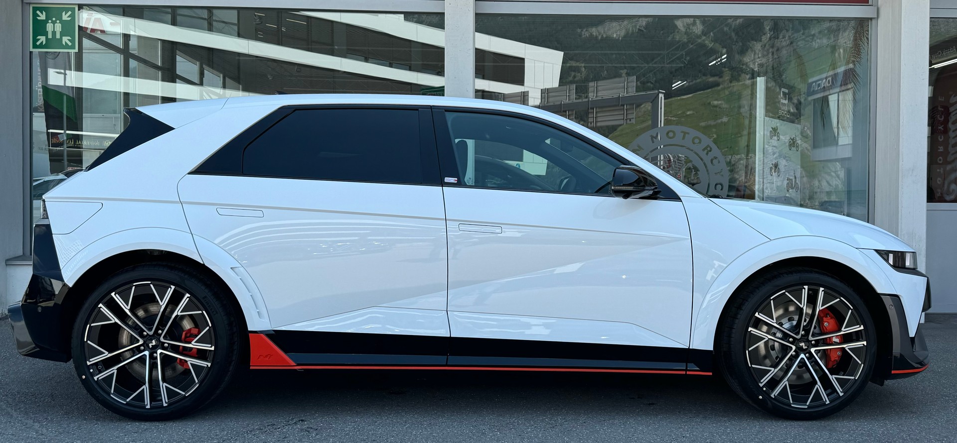 HYUNDAI Ioniq 5 N 84kWh 4WD-showroom-element-2