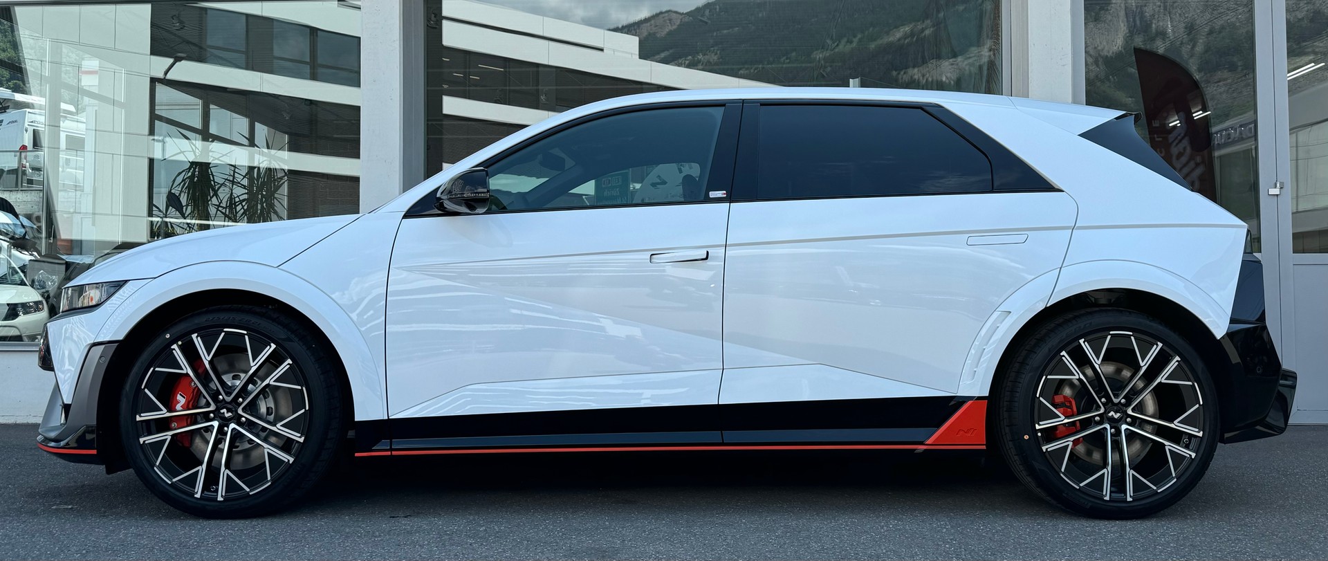 HYUNDAI Ioniq 5 N 84kWh 4WD-showroom-element-3