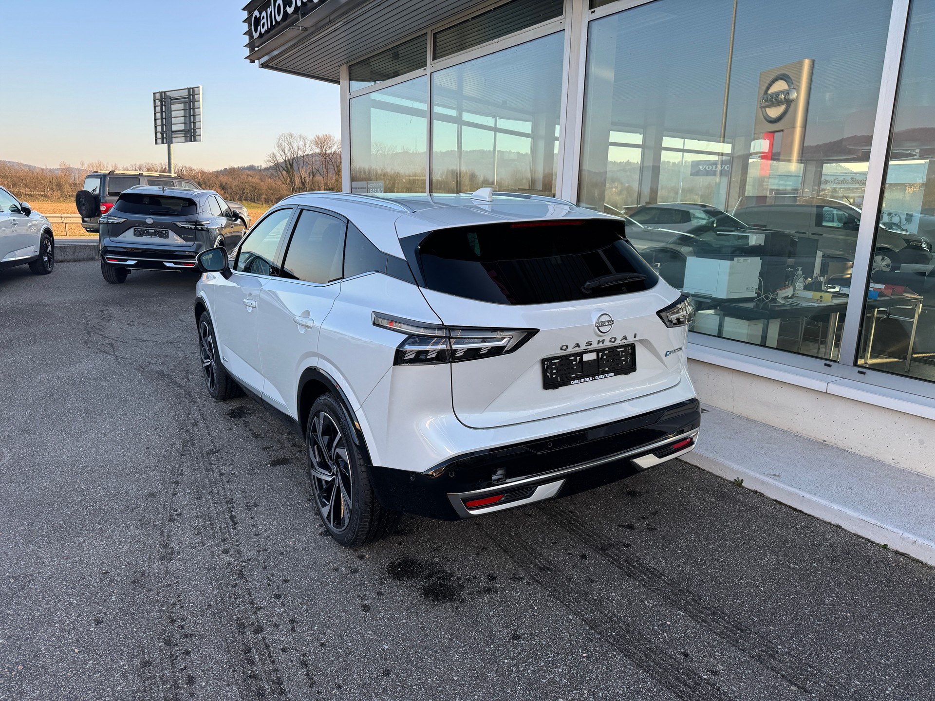 NISSAN Qashqai 1.5 VC-T e-Power Tekna+-showroom-element-3