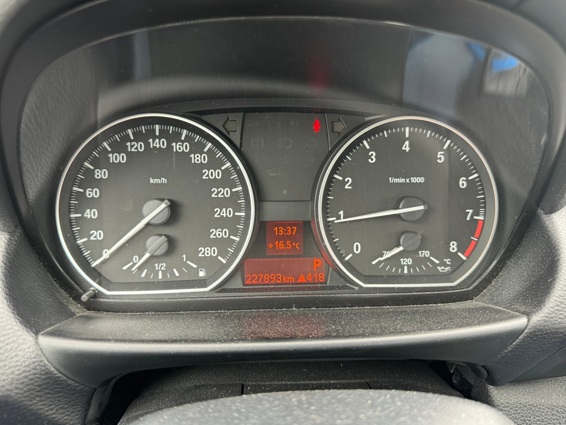 BMW 130i Steptronic-image-10
