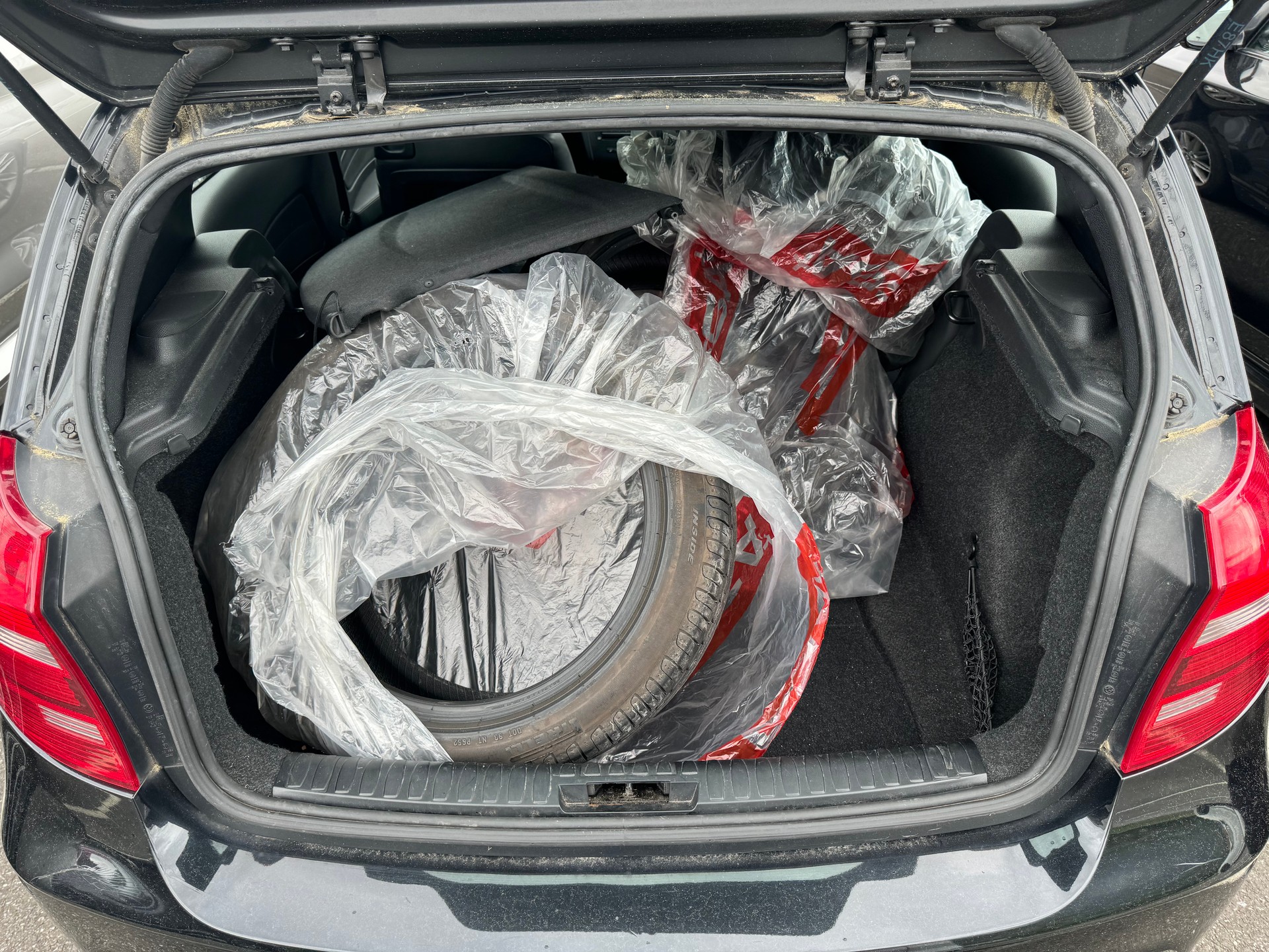 BMW 130i Steptronic-image-13