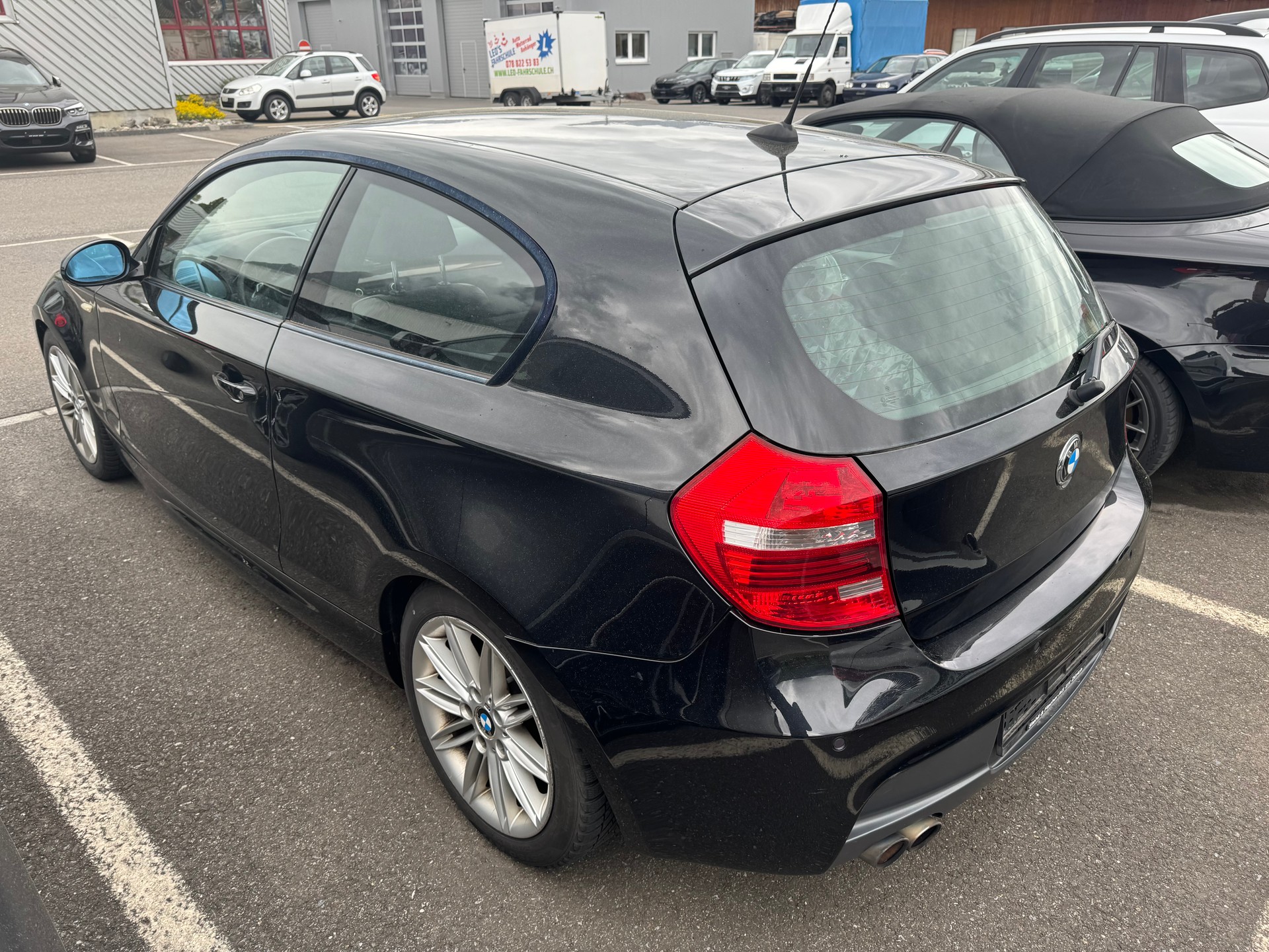 BMW 130i Steptronic-image-1