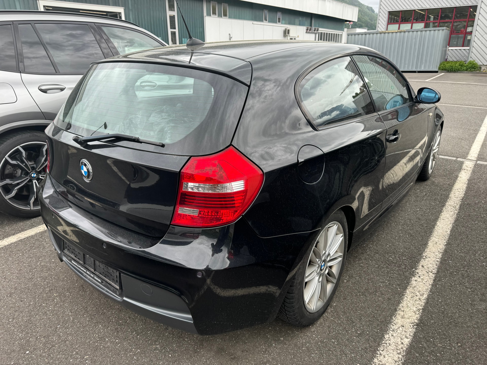 BMW 130i Steptronic-image-4