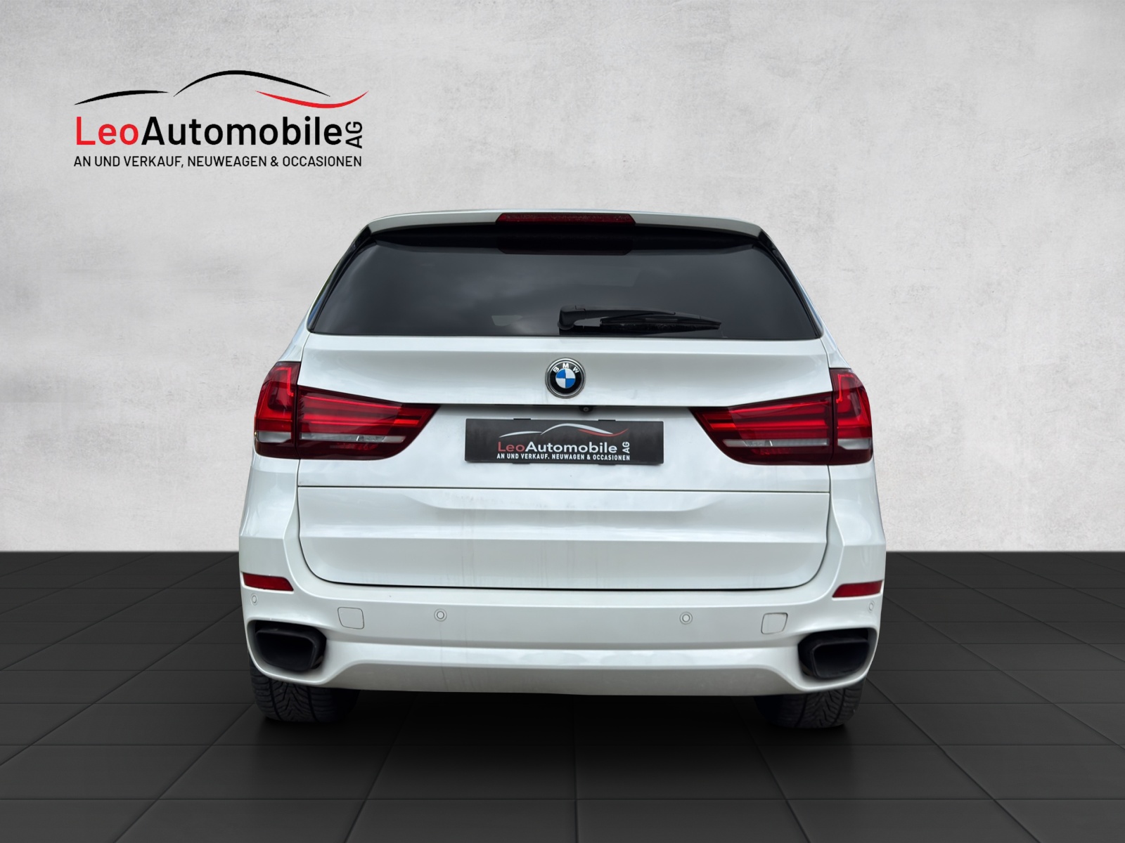 BMW X5 xDrive 40e iPerformance Steptronic-showroom-element-3