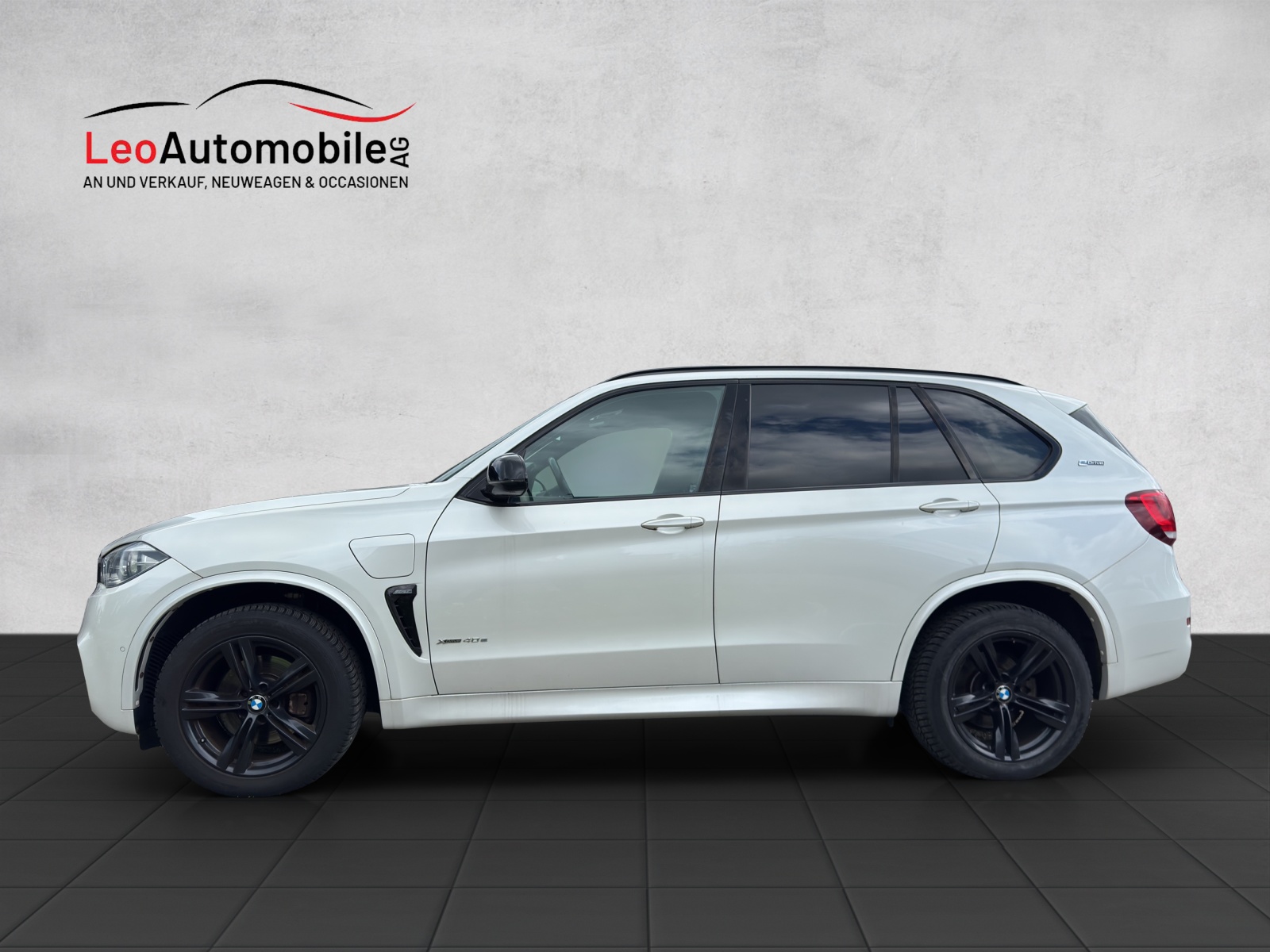 BMW X5 xDrive 40e iPerformance Steptronic-showroom-element-1