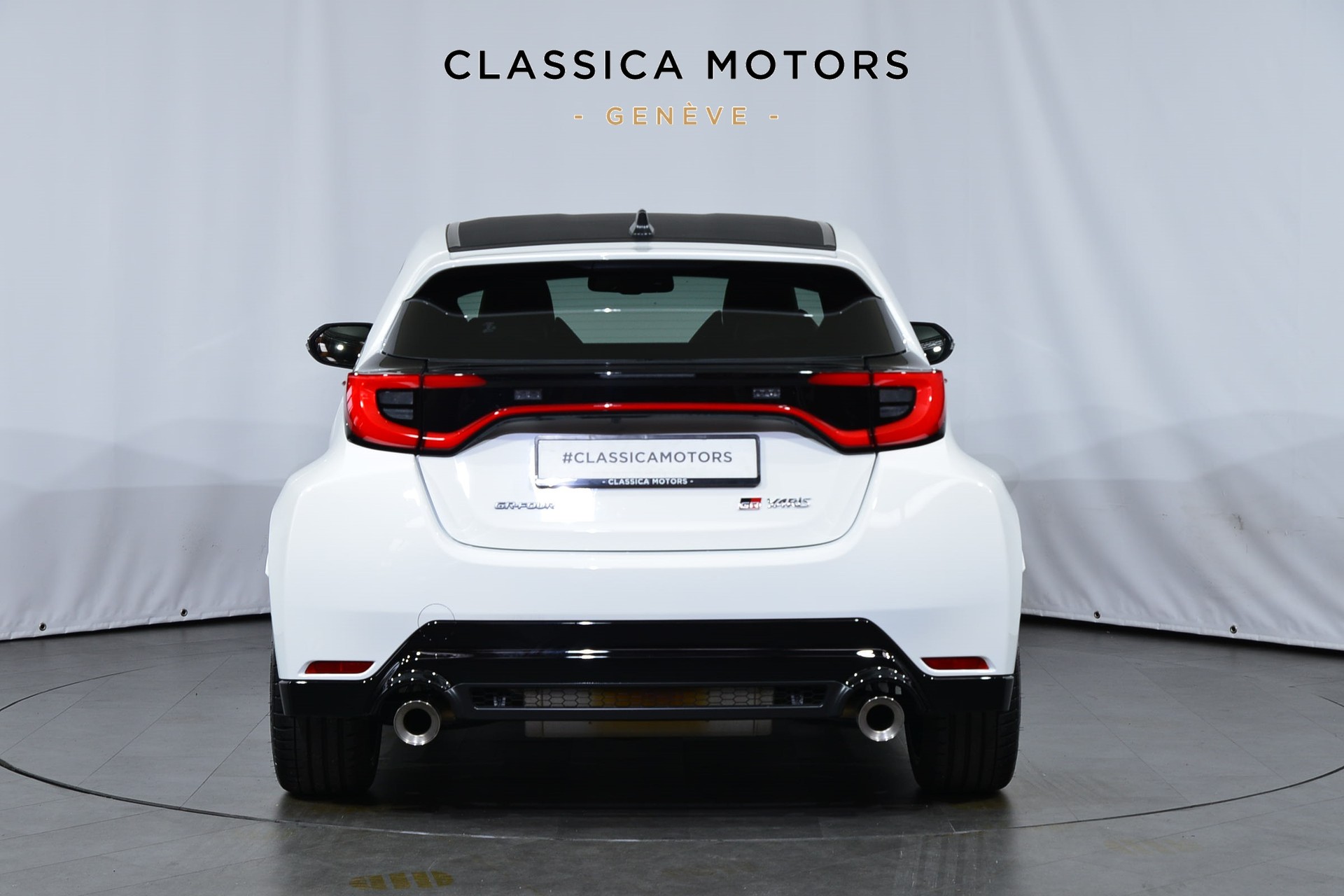 TOYOTA Yaris 1.6 GR Sport-showroom-element-3