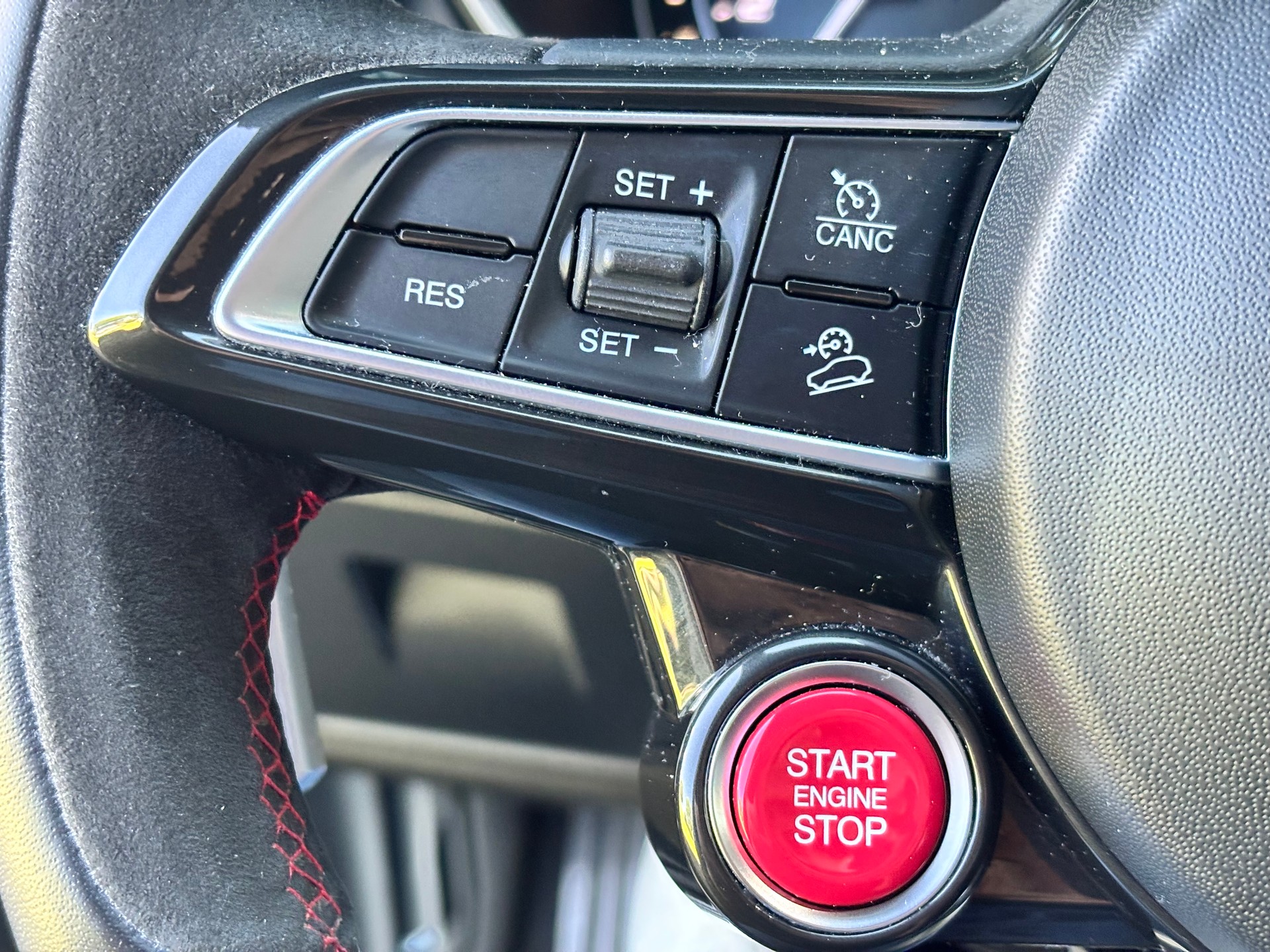 ALFA ROMEO Stelvio 2.9 V6 Quadrifoglio Q4-image-18