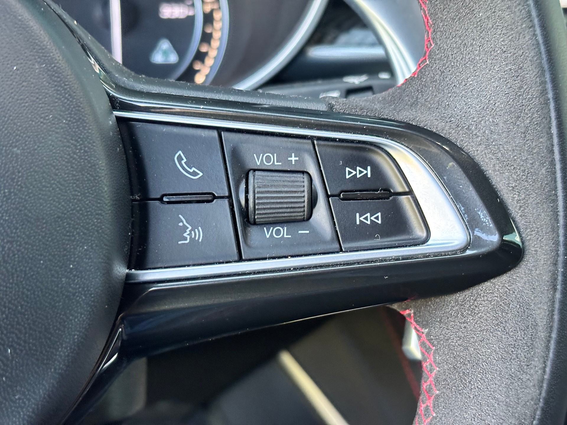 ALFA ROMEO Stelvio 2.9 V6 Quadrifoglio Q4-image-17