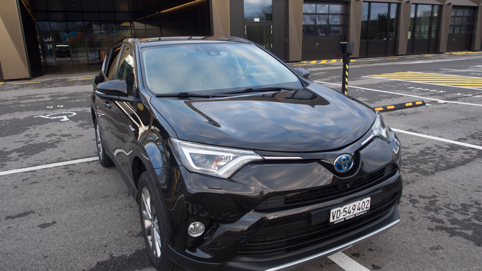 TOYOTA RAV-4 2.5 HSD Sol Premium e-CVT