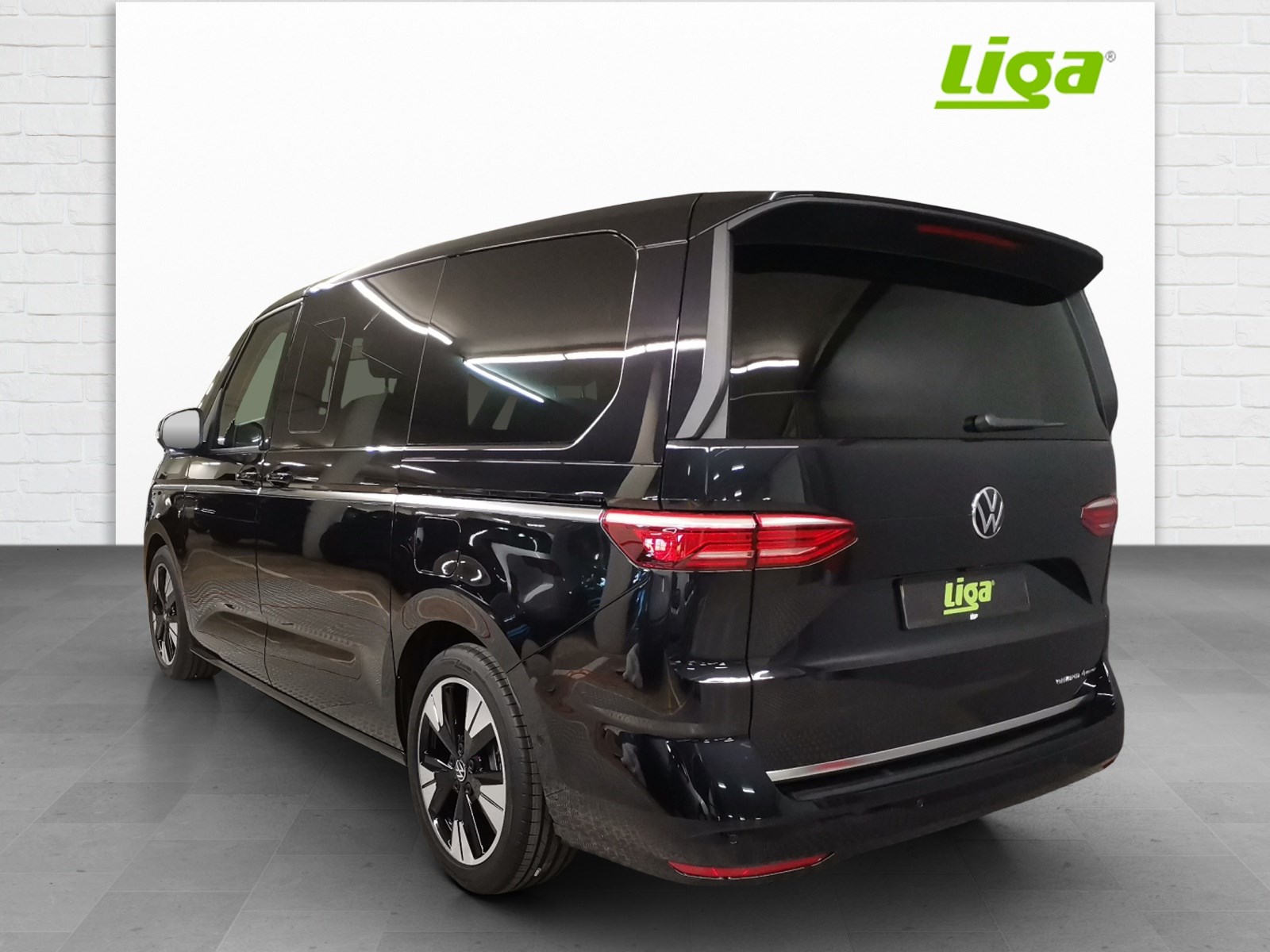 VW T7 Multivan lang 1.5 TSI eHybrid Style Liberty DSG 4motion-showroom-element-3