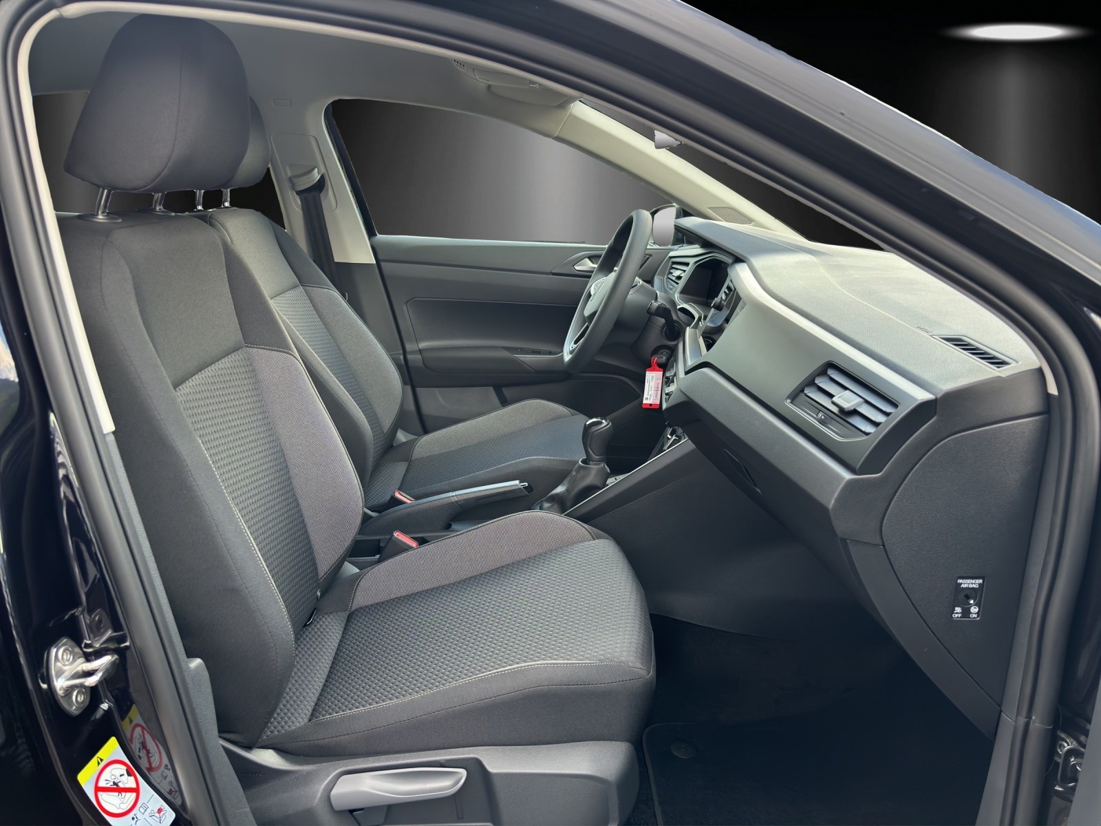 VW Polo 1.0 TSI Basis-image-8
