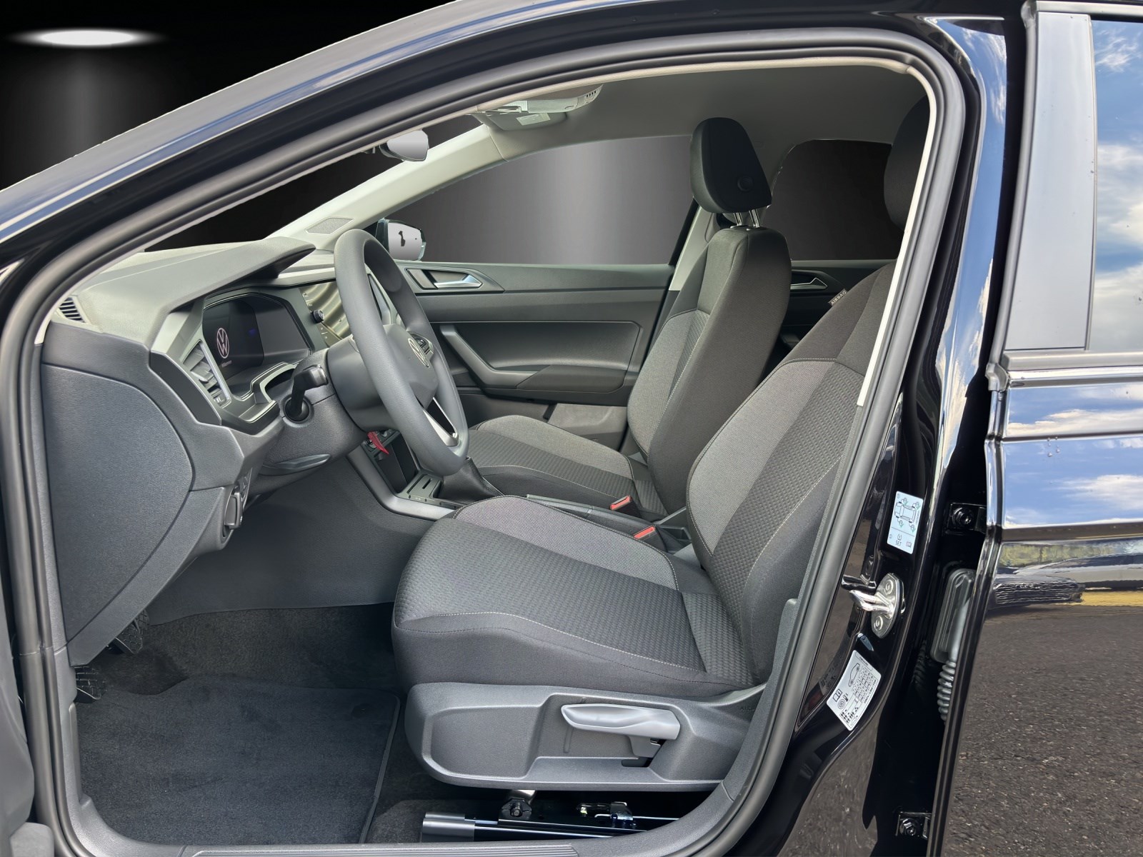 VW Polo 1.0 TSI Basis-image-9