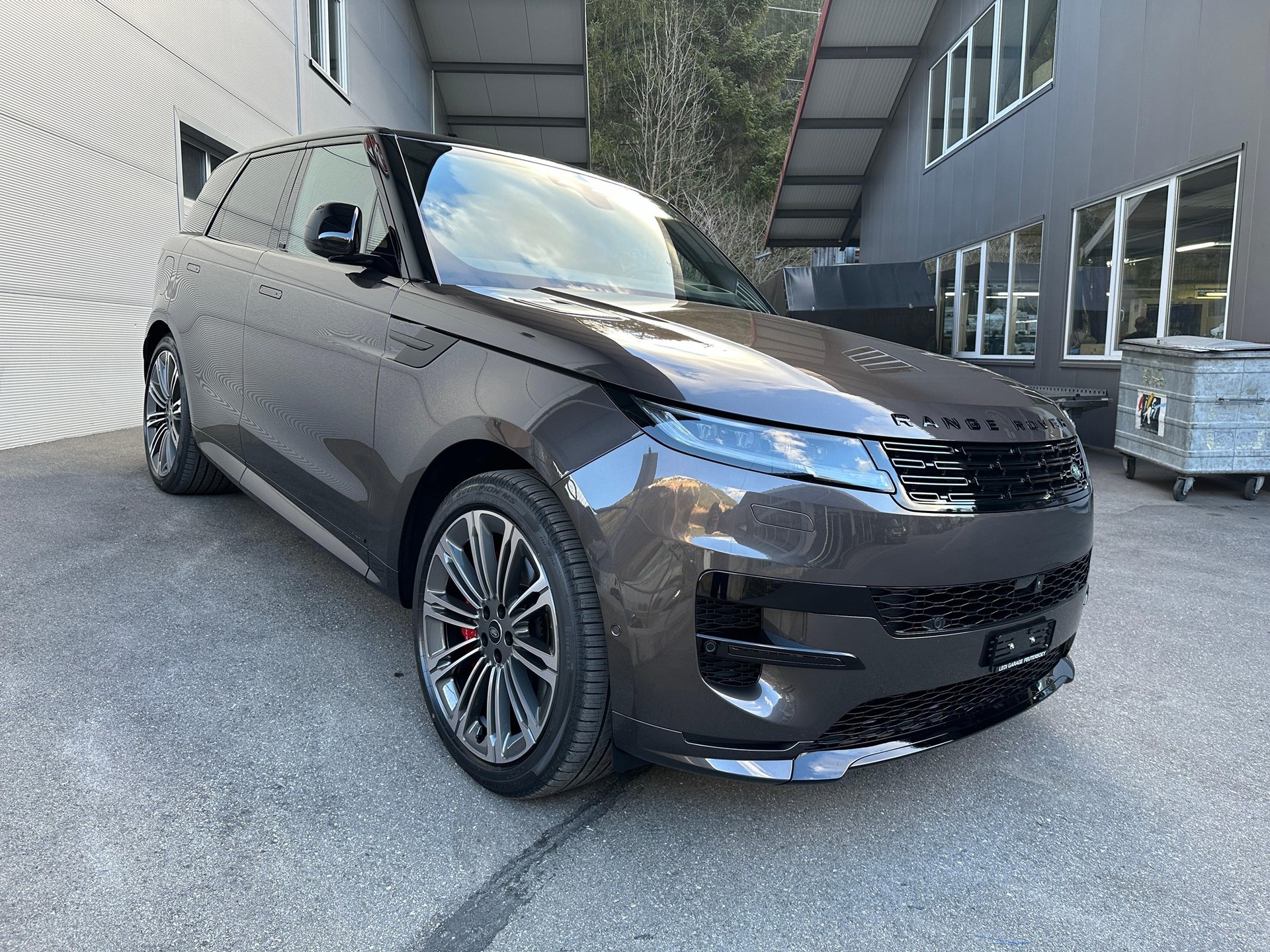LAND ROVER Range Rover Sport 3.0 I6 P550e Autobiography-showroom-element-2
