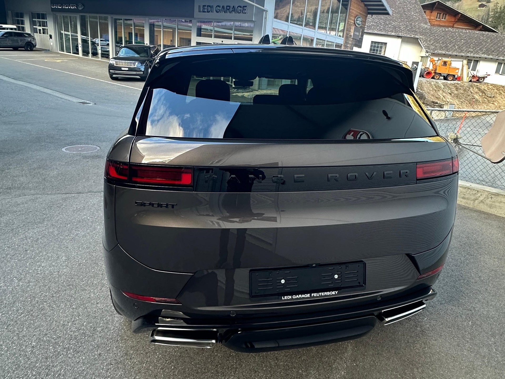 LAND ROVER Range Rover Sport 3.0 I6 P550e Autobiography-showroom-element-3
