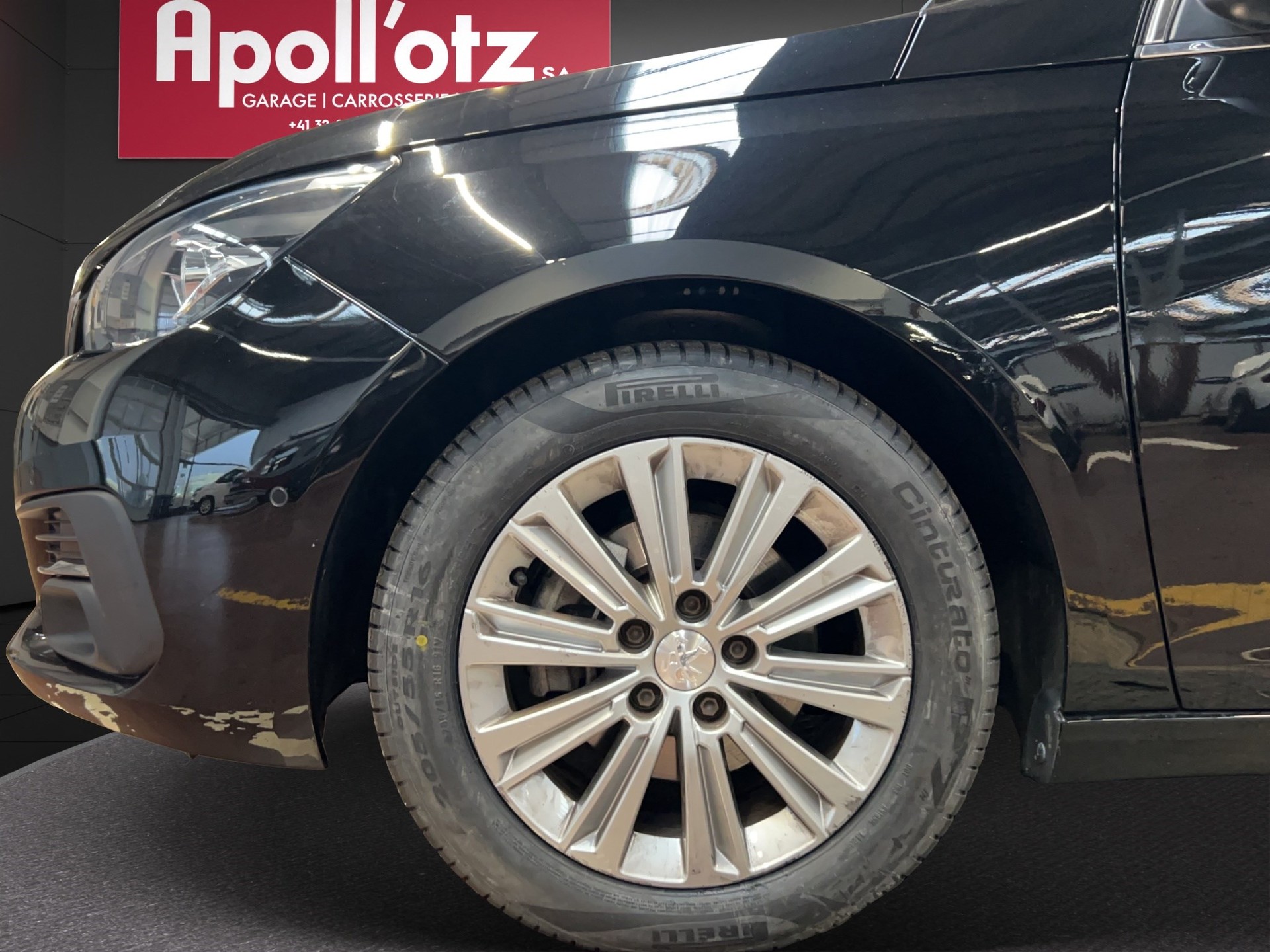 PEUGEOT 308 1.2 Pure Tech Allure-showroom-element-3