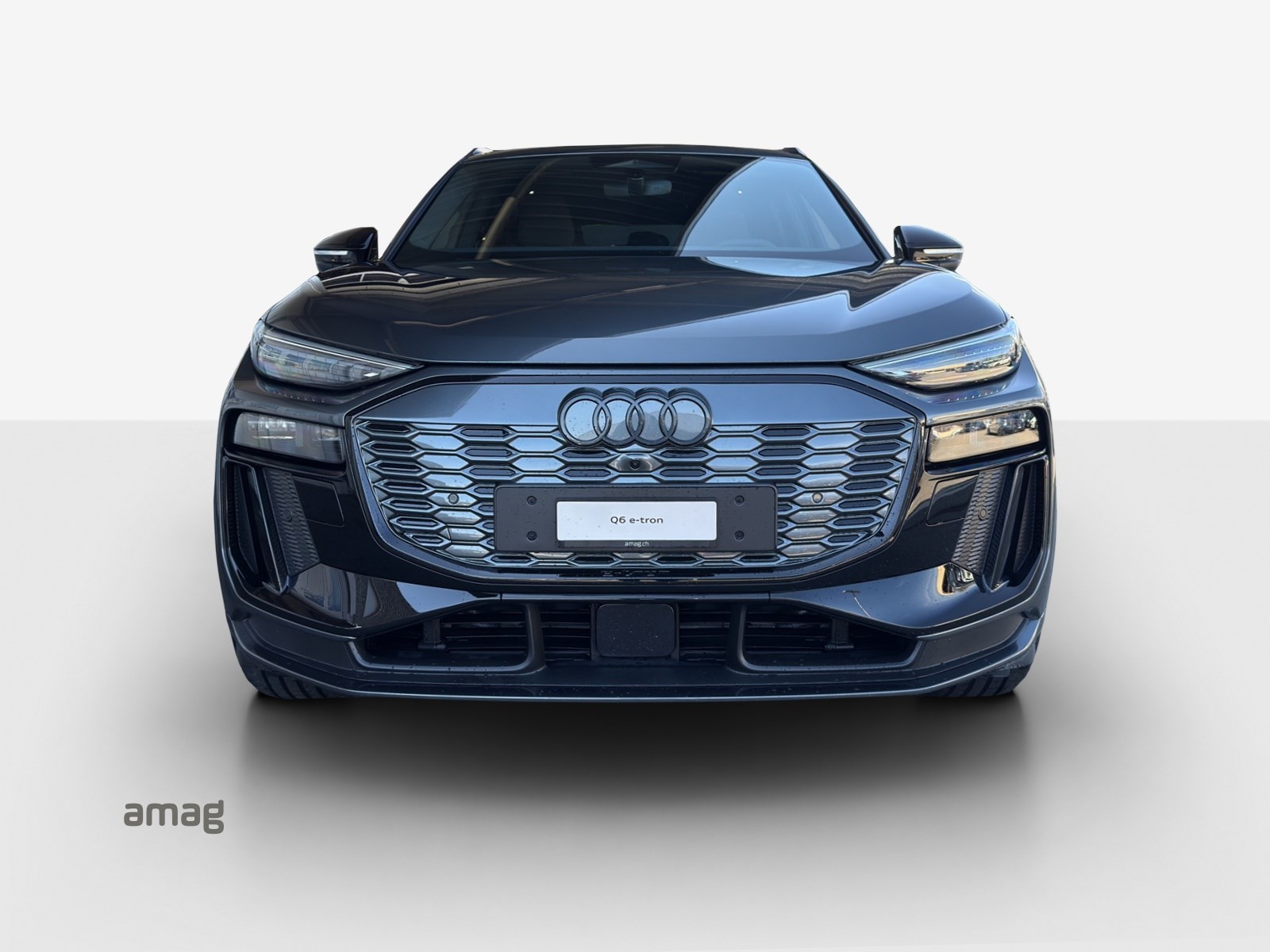 AUDI Q6 e-tron quattro-image-6