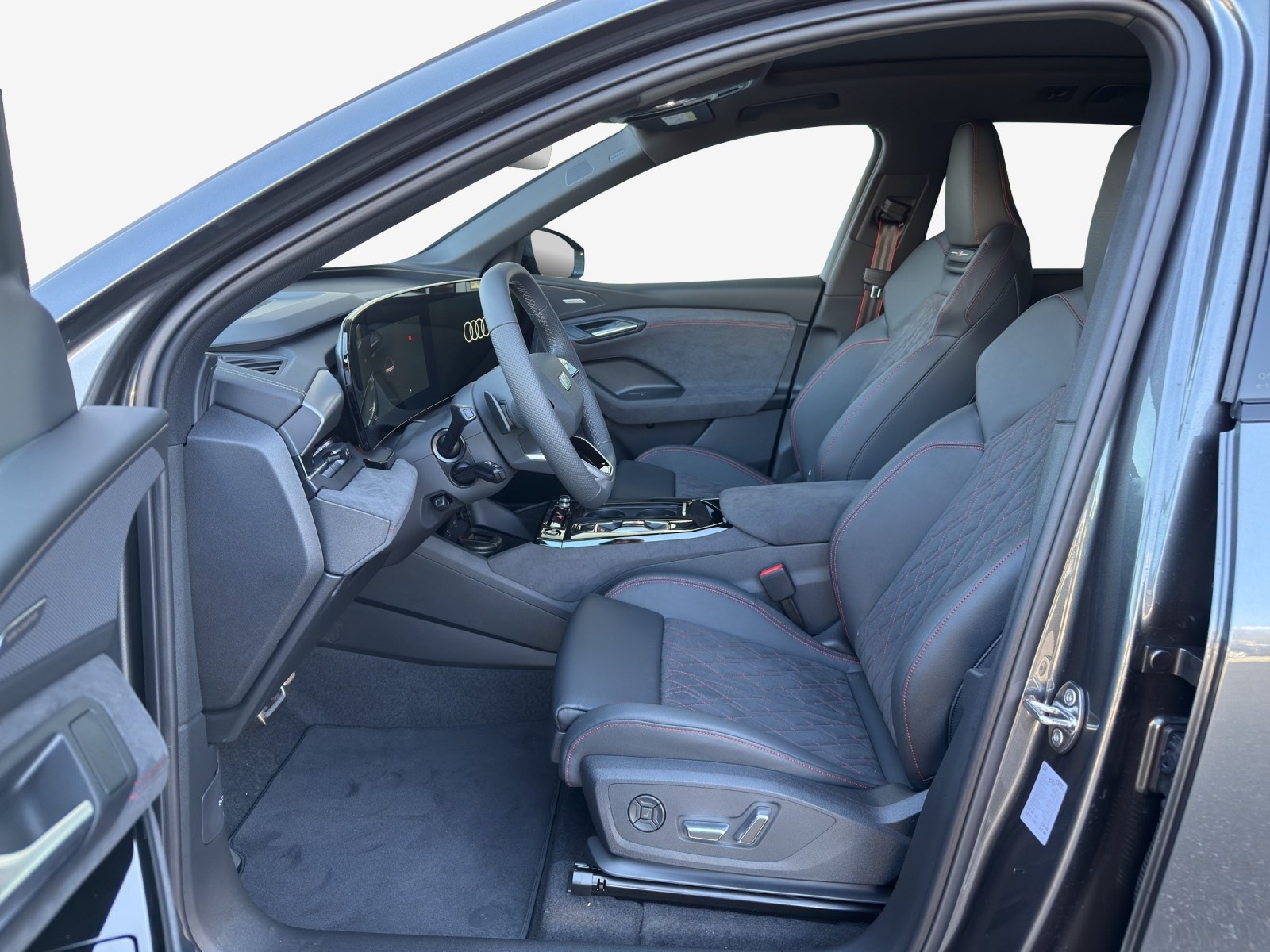 AUDI Q6 e-tron quattro-image-7