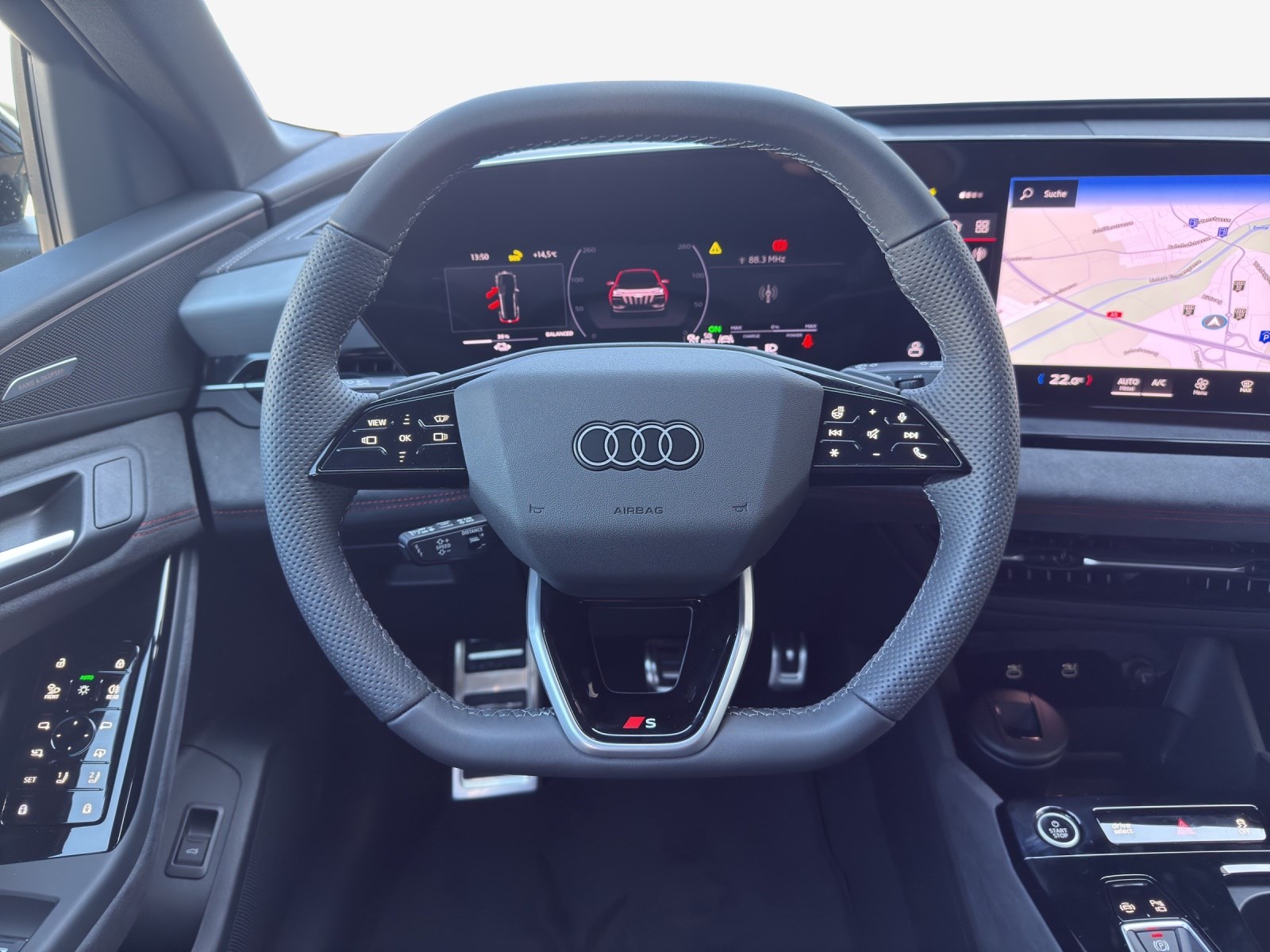 AUDI Q6 e-tron quattro-image-9