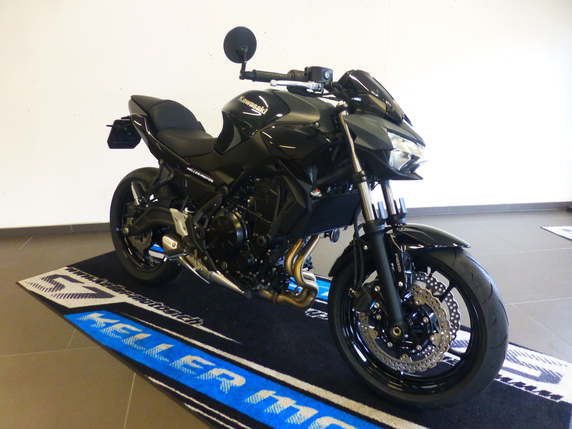 セワポロロ KAWASAKI Z 650 (35kW/50kW) Platin Edition For sale