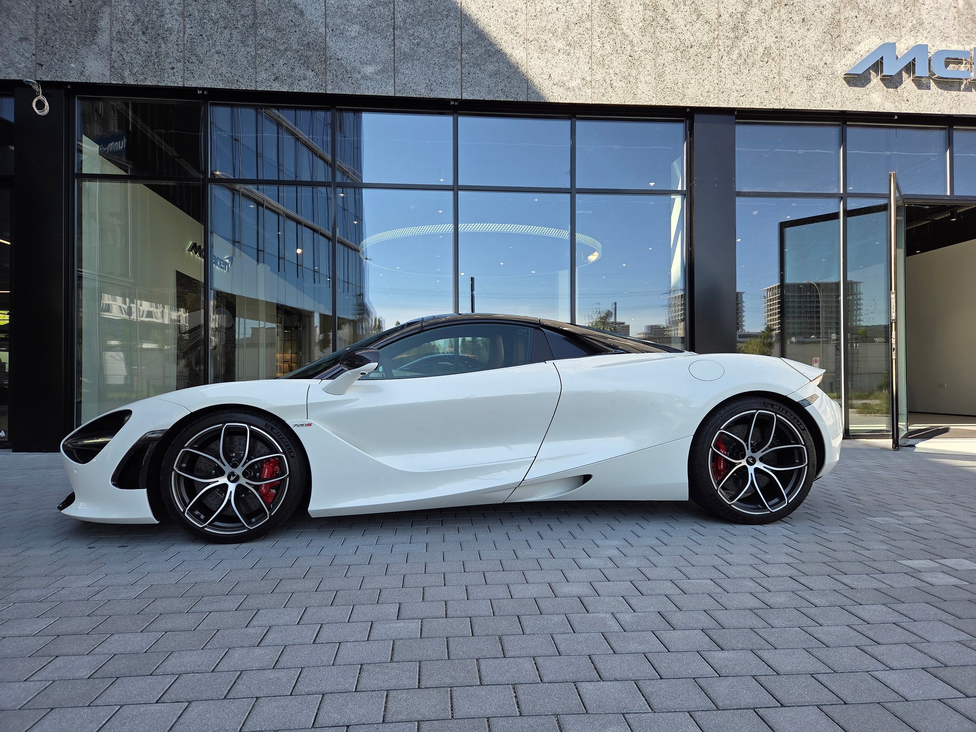 McLAREN 720S Spider Luxury 4.0 V8 SSG