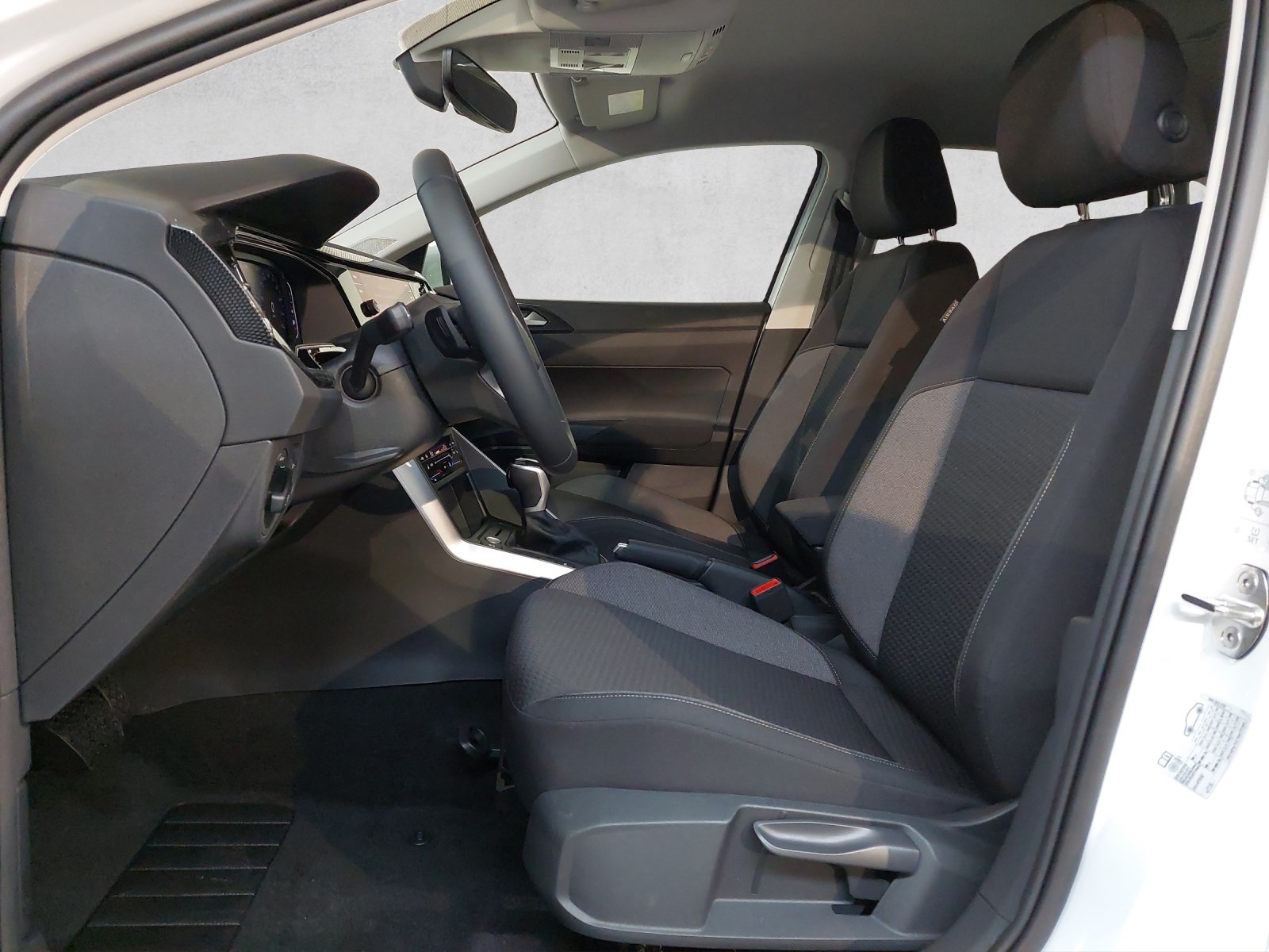 VW Taigo 1.0 TSI Life DSG-image-5
