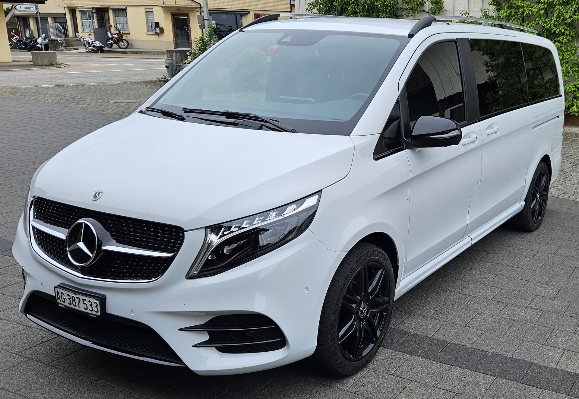 MERCEDES-BENZ V 300 d lang Swiss Edition 4Matic 9G-Tronic
