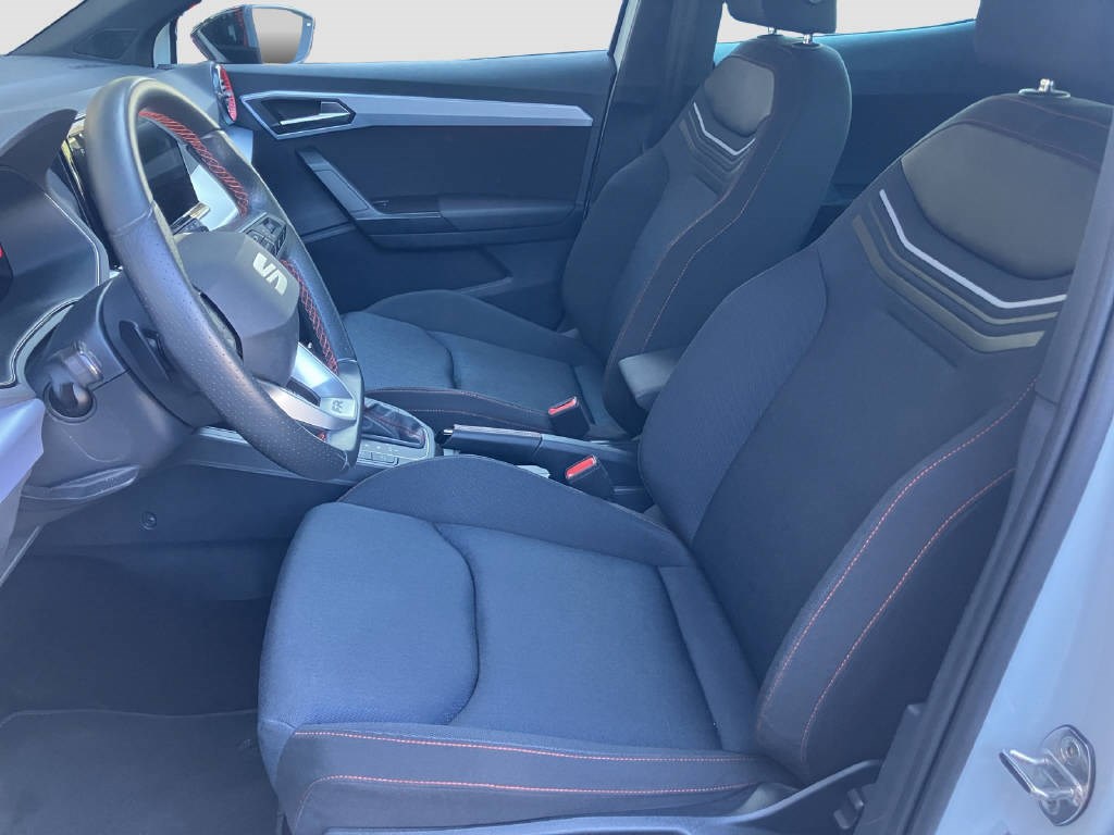 SEAT Ibiza 1.0 TSI 110 FR DSG-image-10