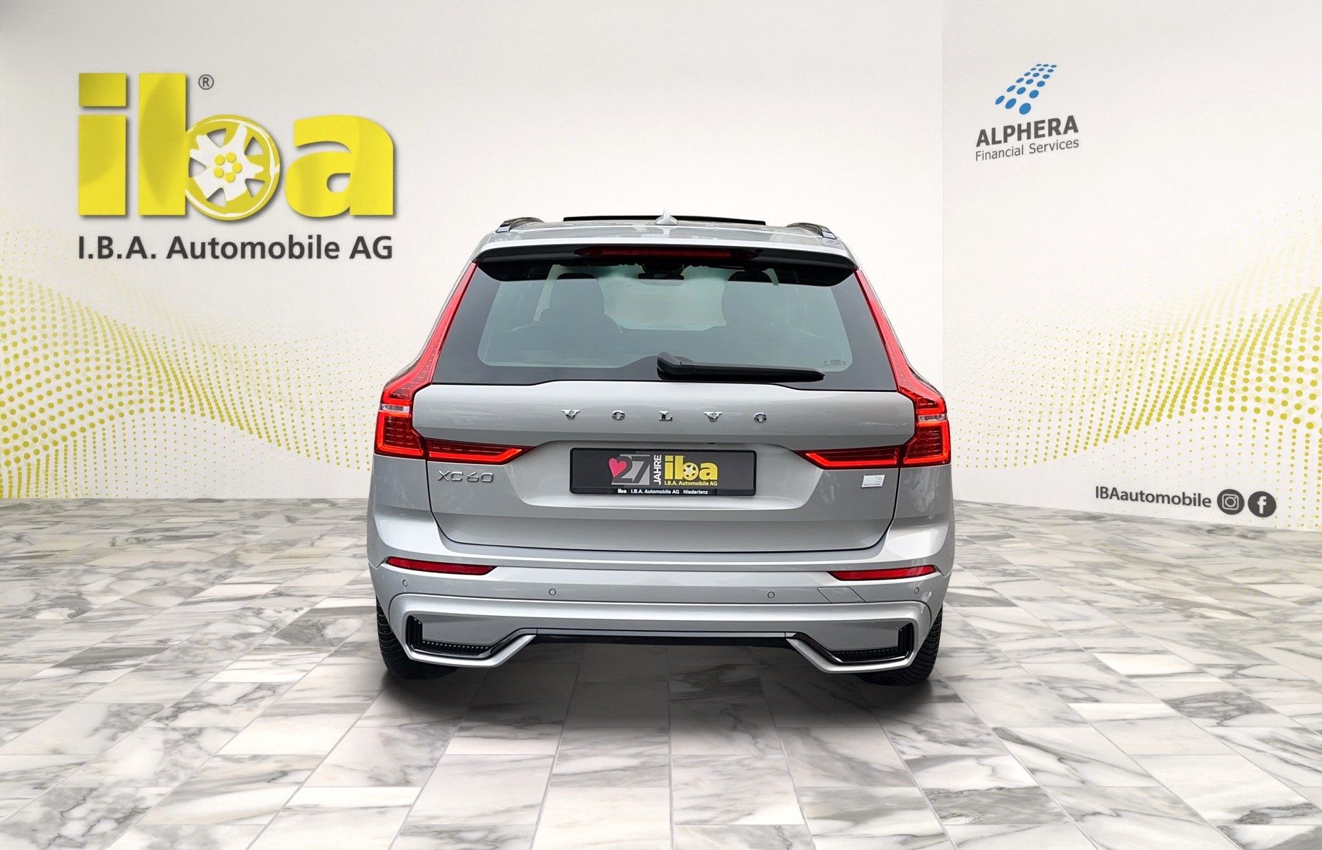 VOLVO XC60 T6 eAWD Plus Dark Hybrid 4x4-showroom-element-3