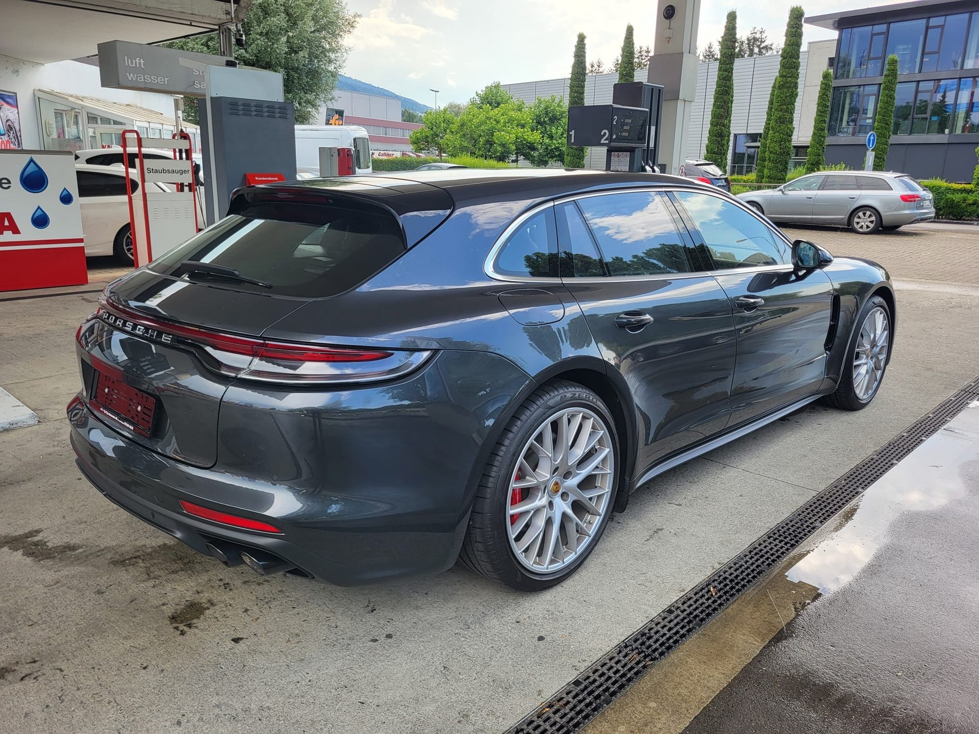PORSCHE Panamera 4S E-Hybrid Sport Turismo PDK-showroom-element-3