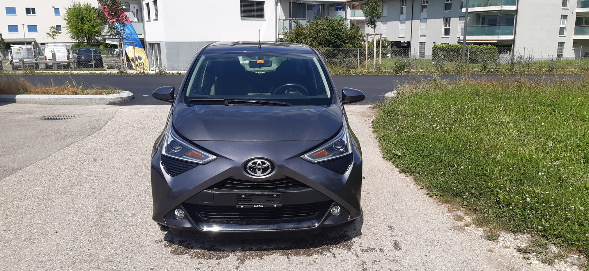 TOYOTA Aygo 1.0 VVT-i x-play X-shift