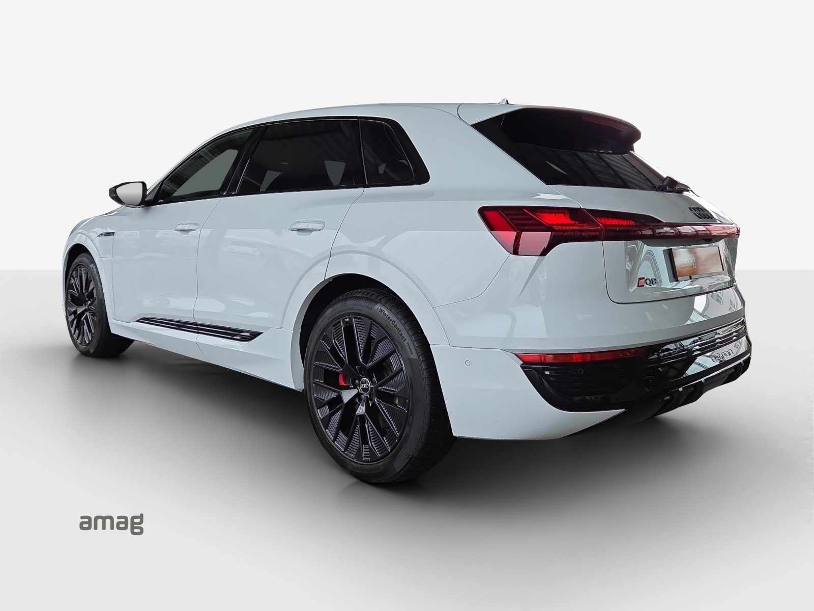 AUDI Q8 50 e-tron Black Edition quattro-showroom-element-2