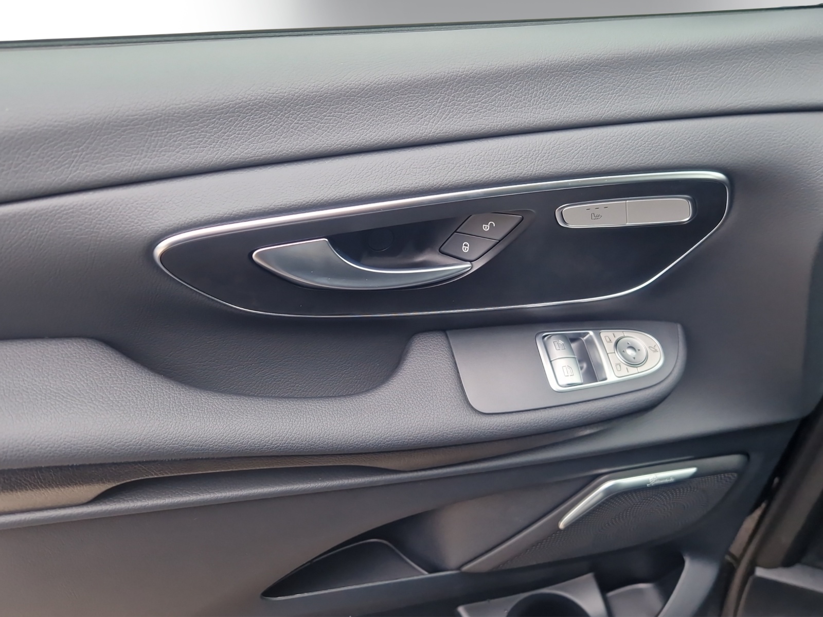 Image MERCEDES-BENZ V-250 V 250 d lang Trend 4Matic 9G-Tronic