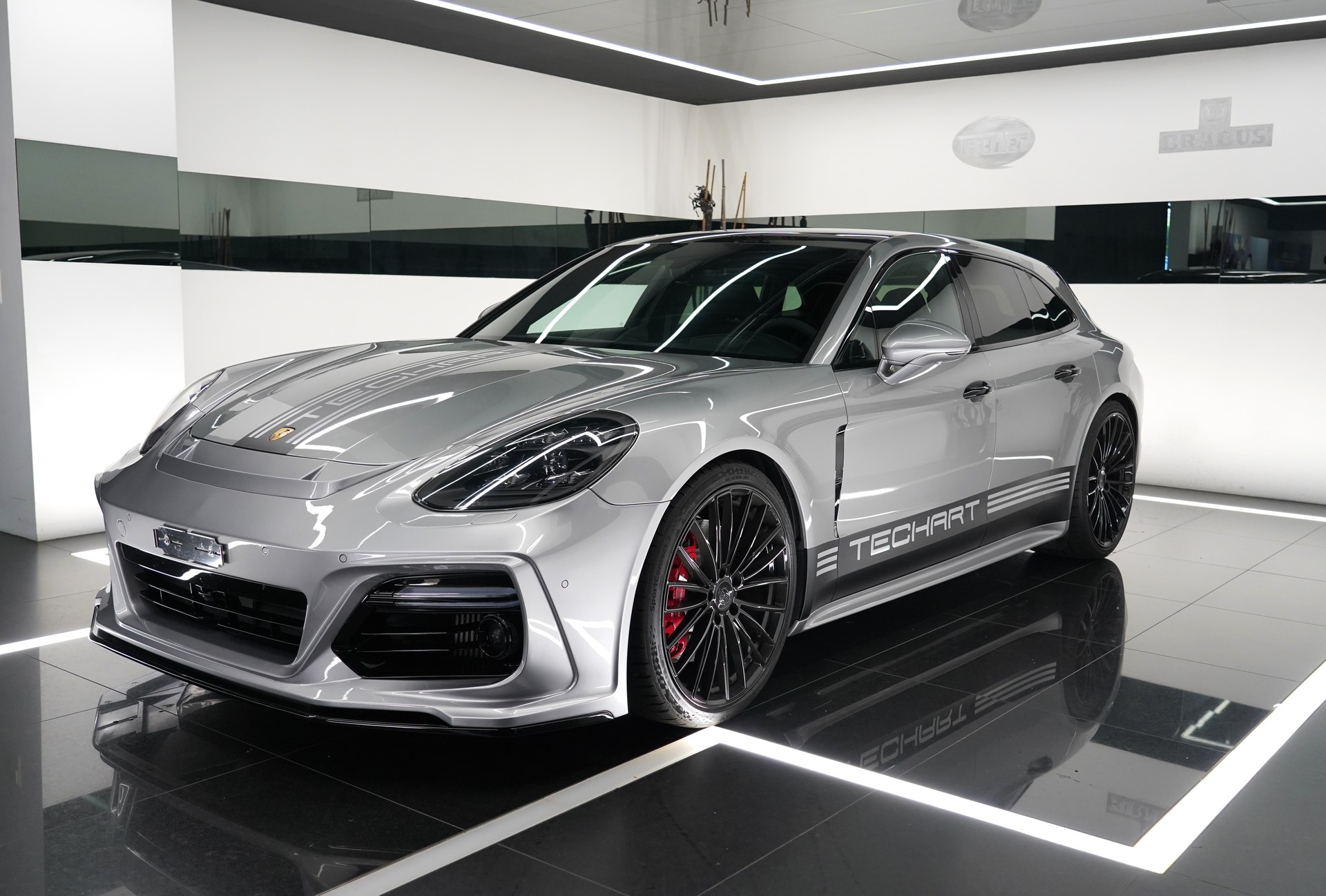 PORSCHE Panamera GTS Sport Turismo