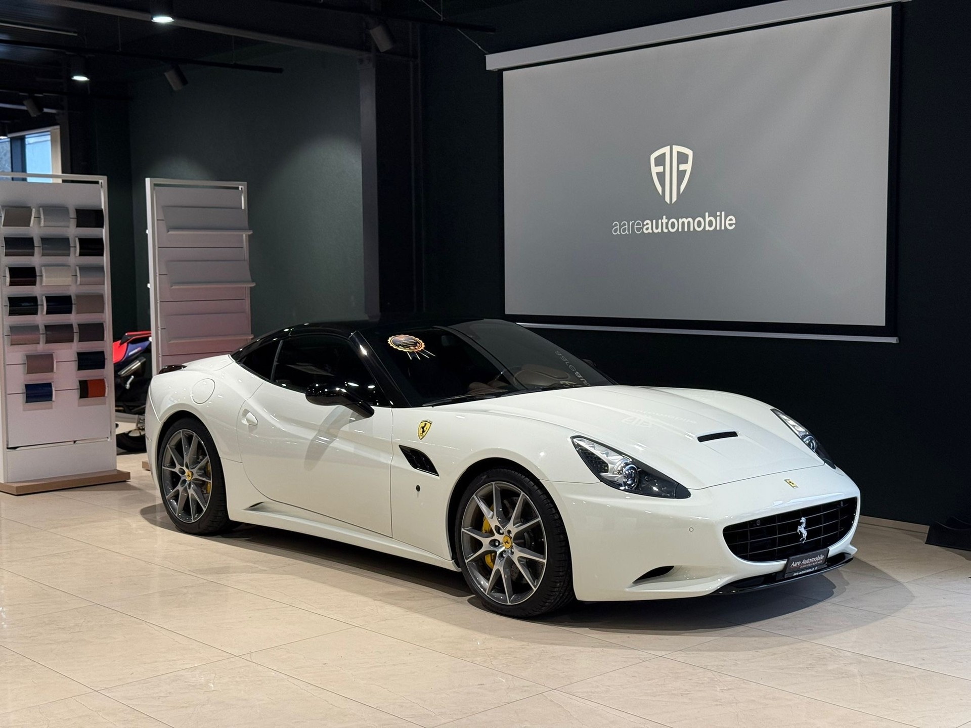 FERRARI California 4.3 V8