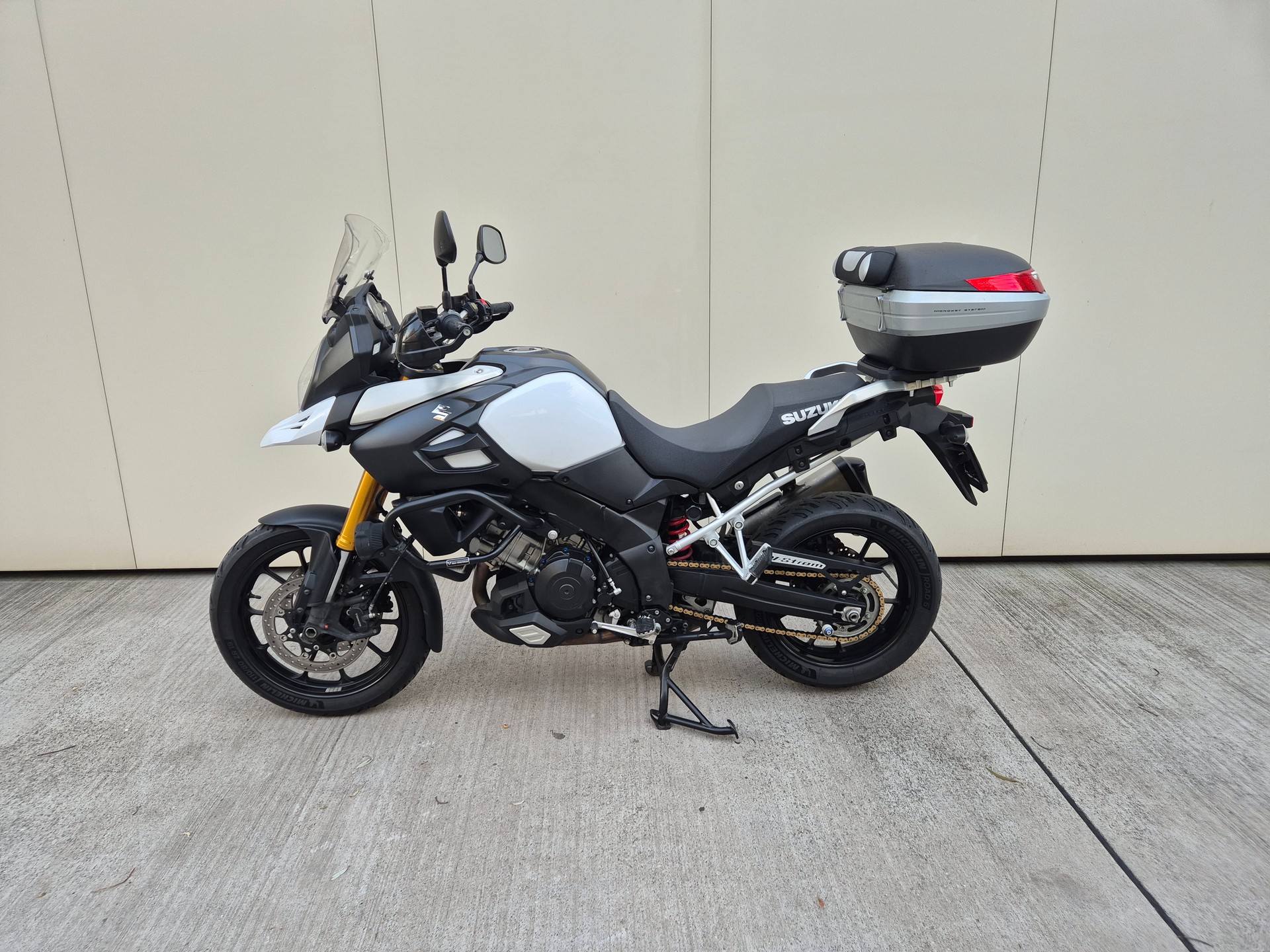 suzuki v strom 1000 abs 2014