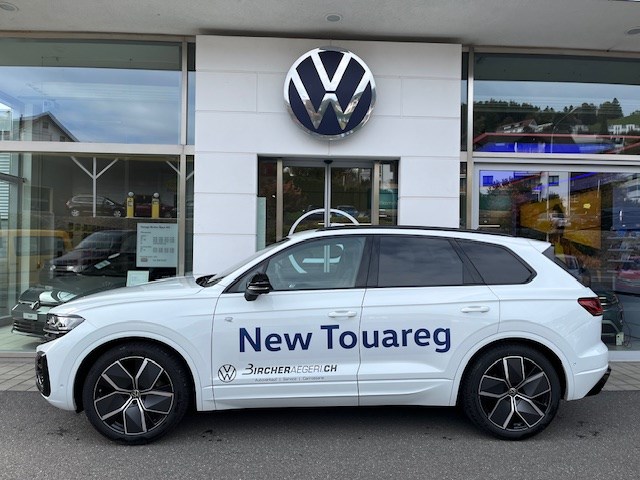 VW Touareg 3.0 TDI R-Line Tiptronic-image-3