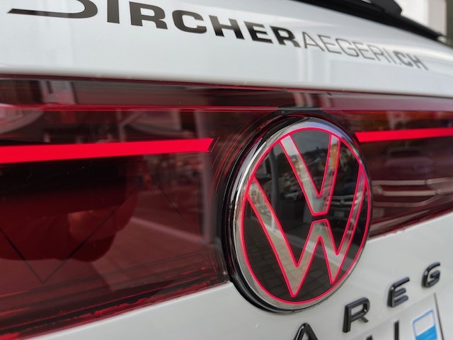 VW Touareg 3.0 TDI R-Line Tiptronic-image-4
