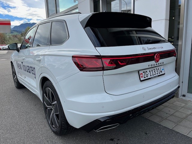 VW Touareg 3.0 TDI R-Line Tiptronic-image-5