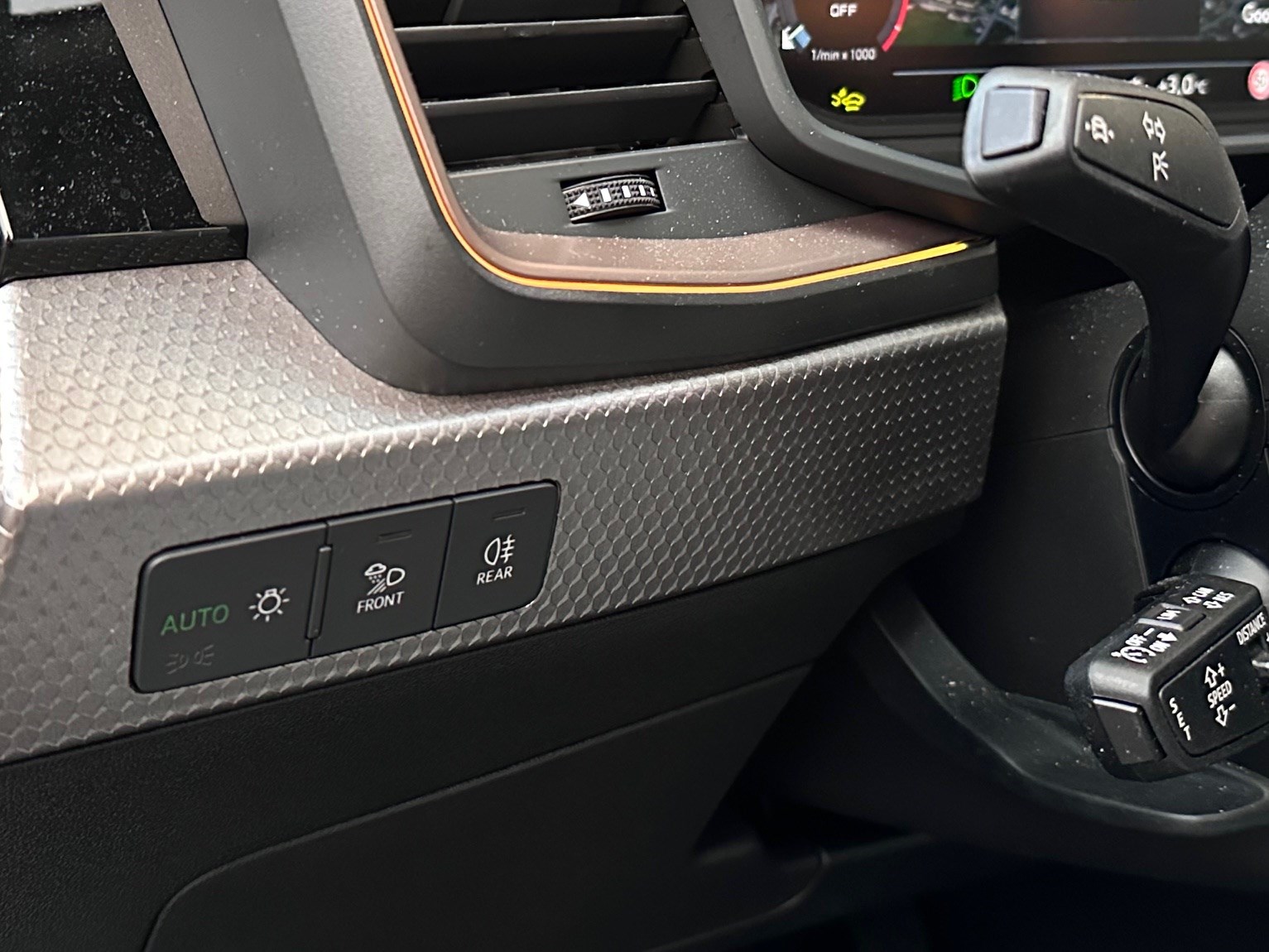 AUDI A1 allstreet 35 TFSI S-tronic-image-11
