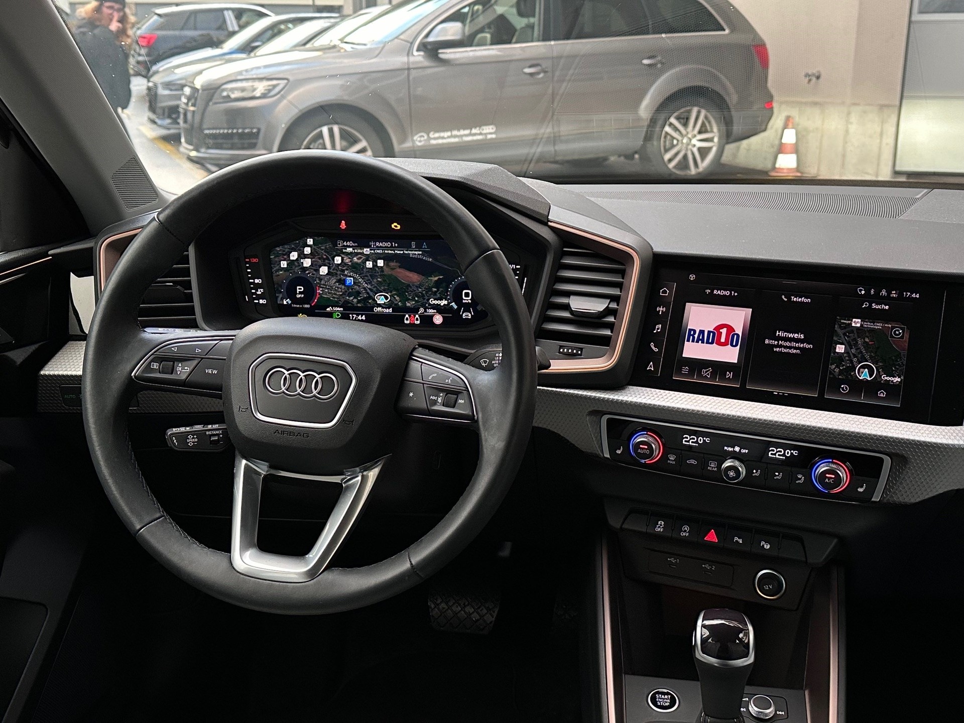 AUDI A1 allstreet 35 TFSI S-tronic-image-4